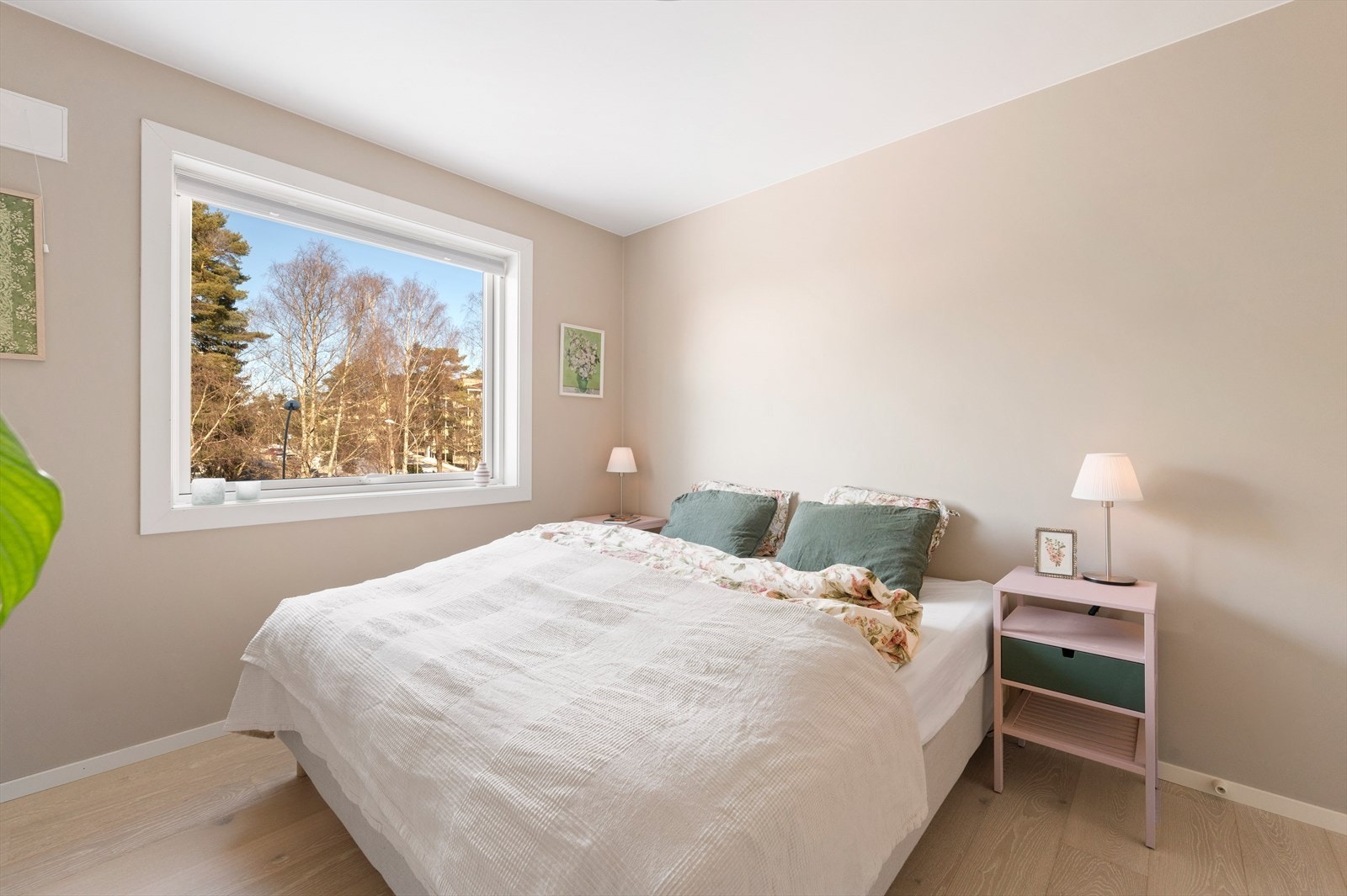 Rommet brukes i dag som et hovedsoverom. Galleribilde