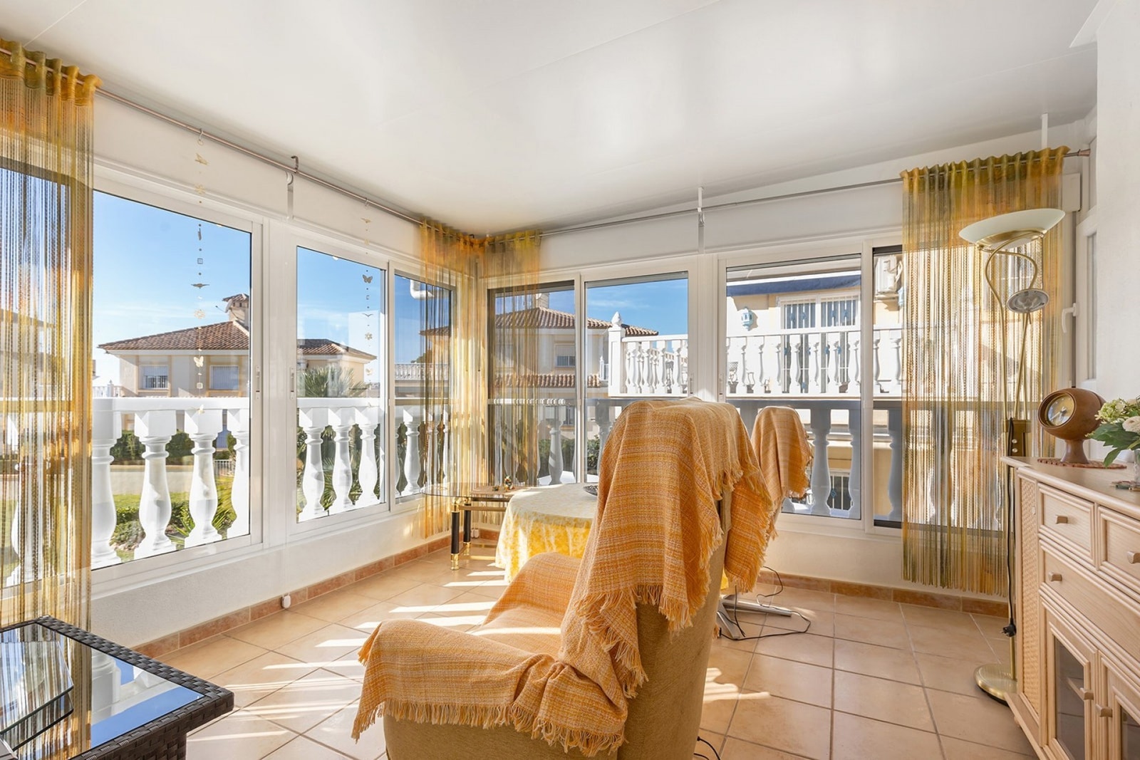 Innglasset terrasse i 2. etasje Galleribilde