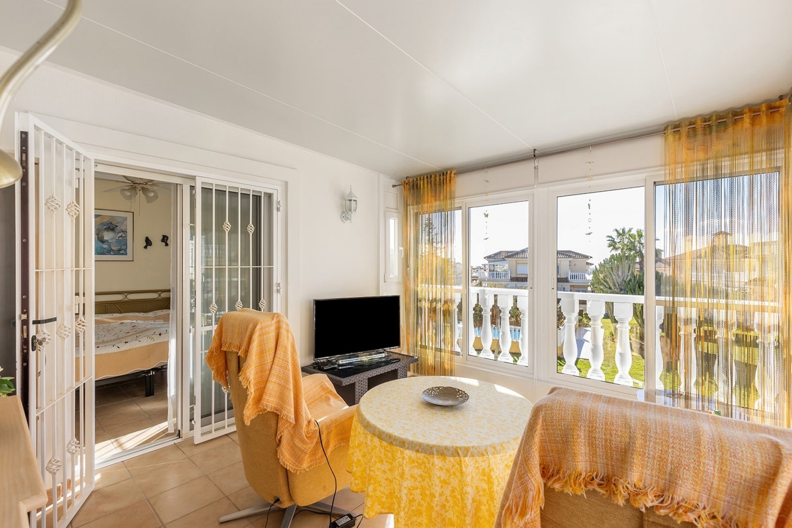 Innglasset terrasse i 2. etasje Galleribilde