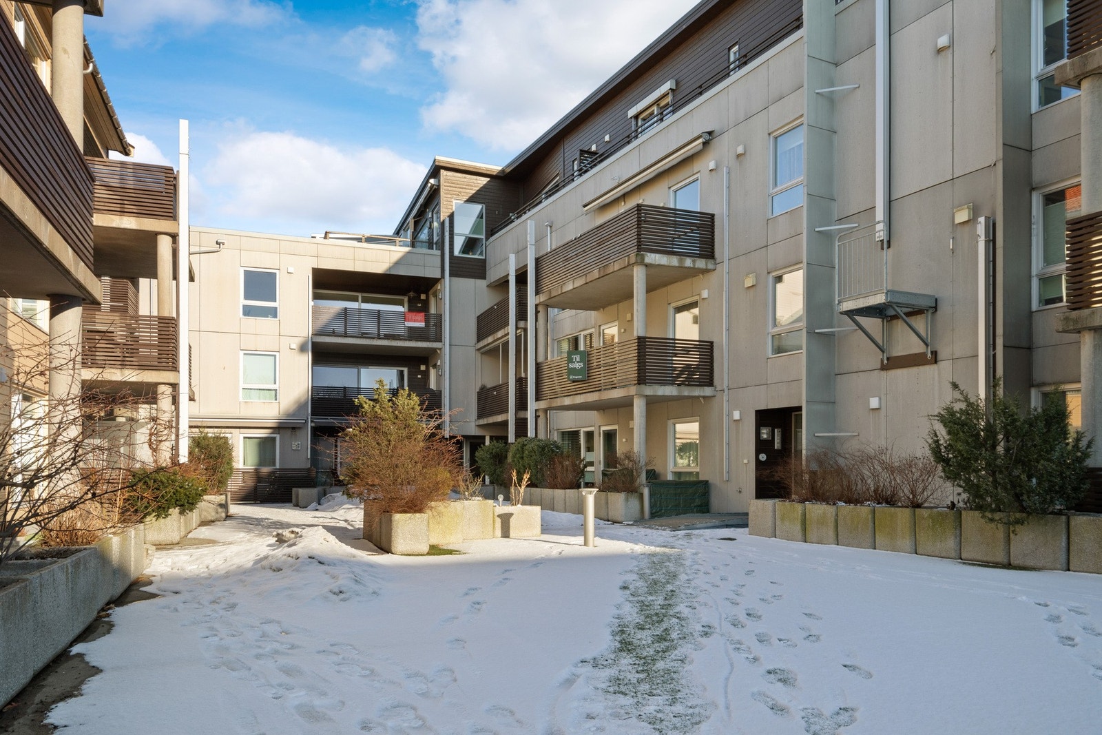 Svend Foyns gate 8C er en gjennomgående 3-roms selveierleilighet i 3. etasje, i et bygg fra 2010 med heis. Galleribilde