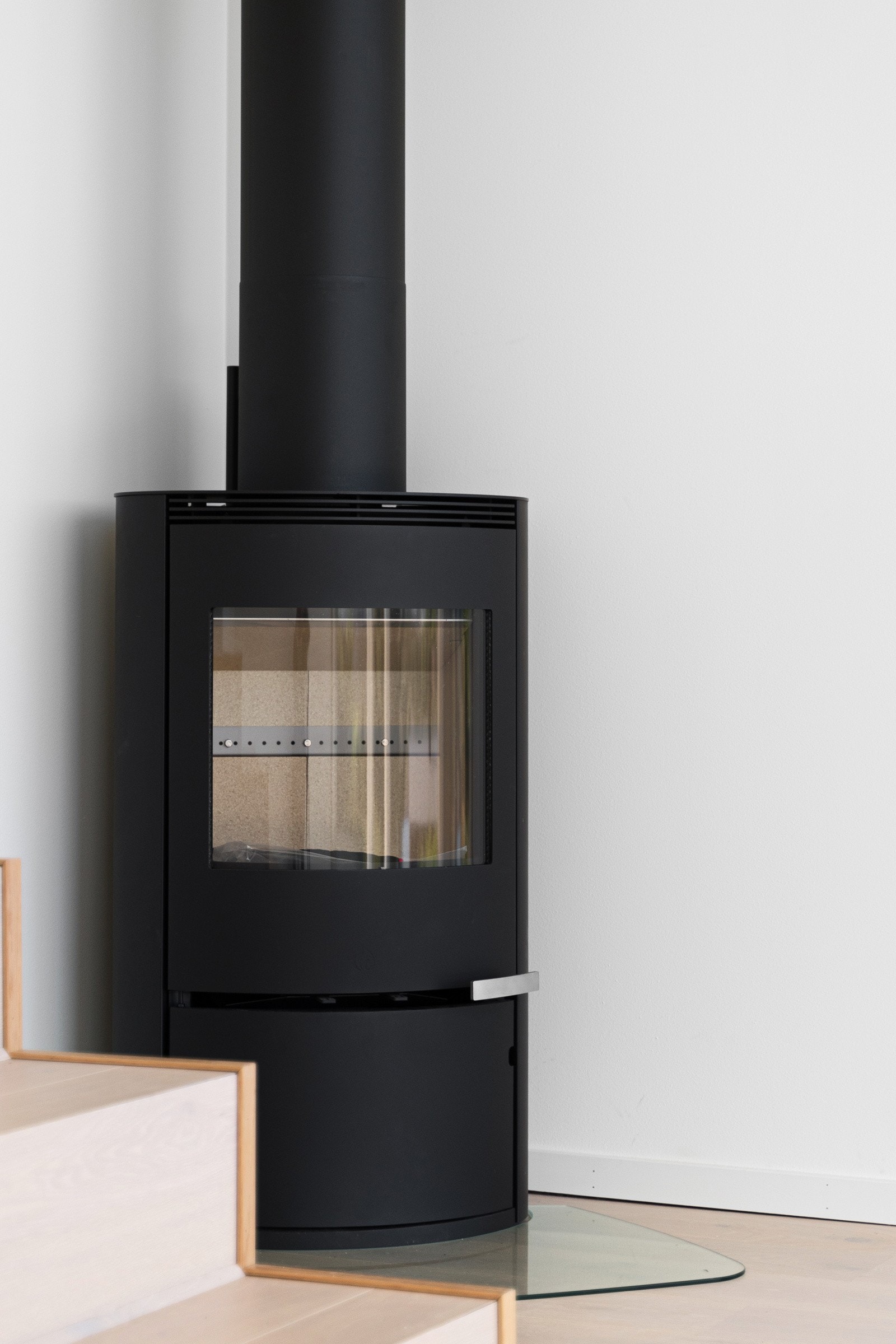 Reintbrennede vedovn som skaper god atmosfære Galleribilde