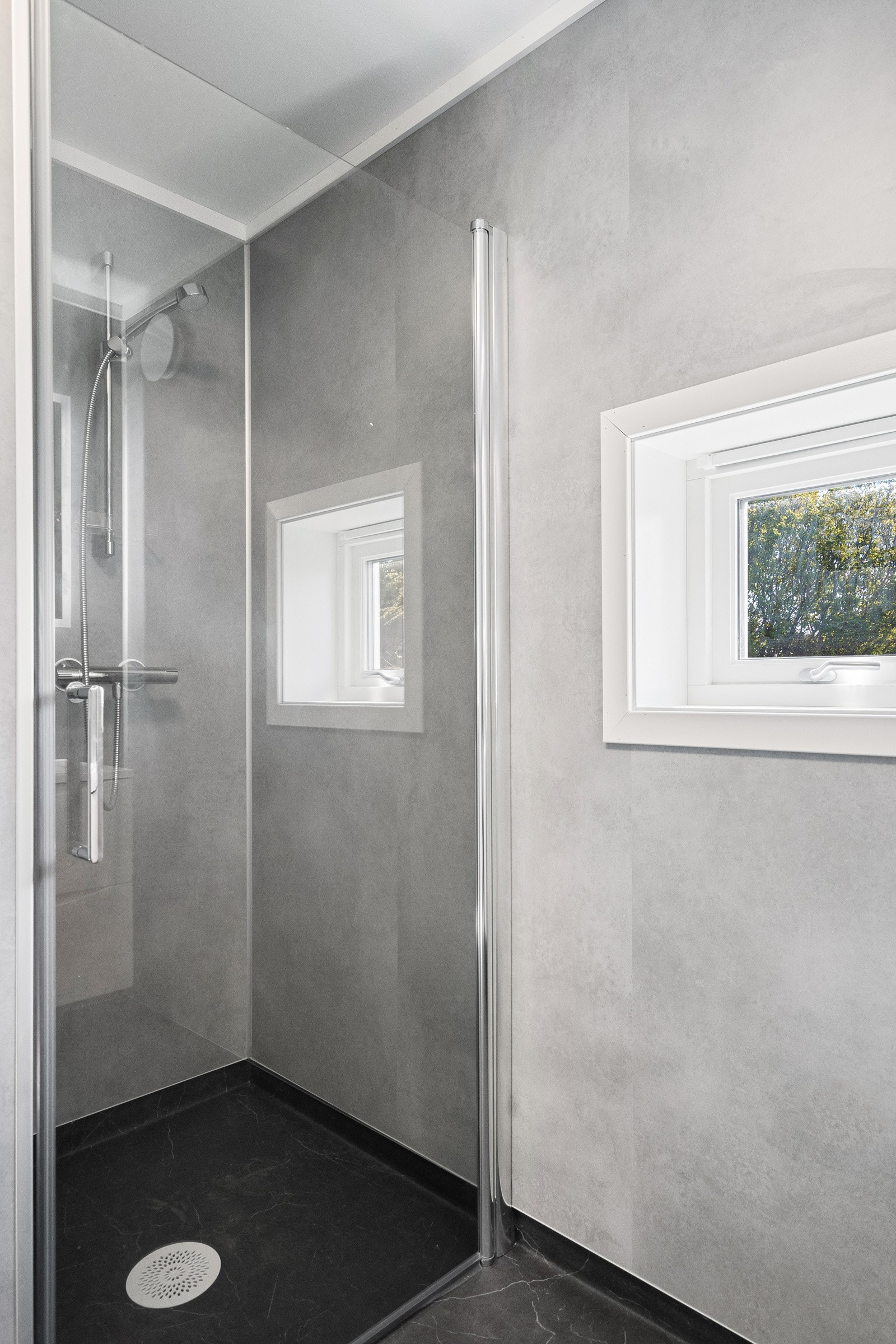 Dusj i nisje Galleribilde