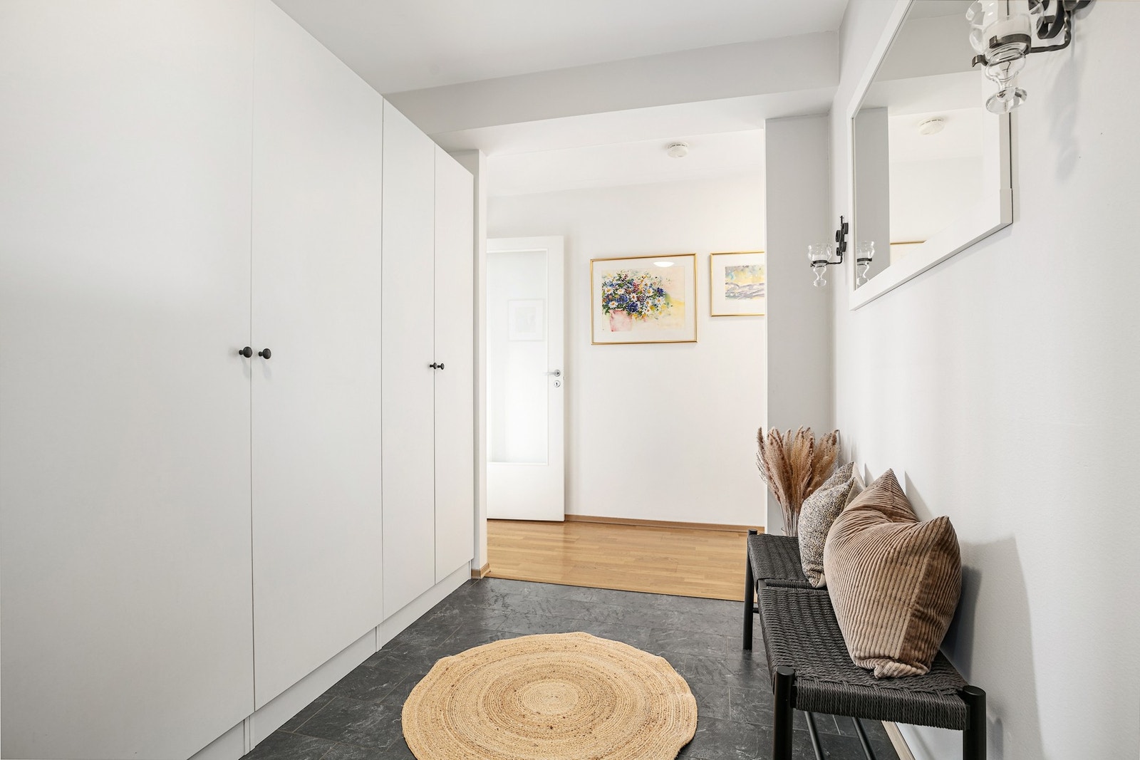 Entré/gang Galleribilde