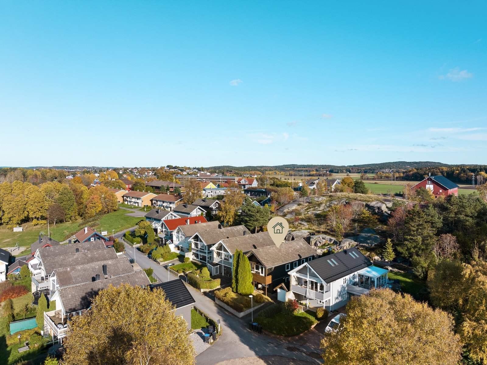 Lader til EL-bil ble montert i 2023. Galleribilde