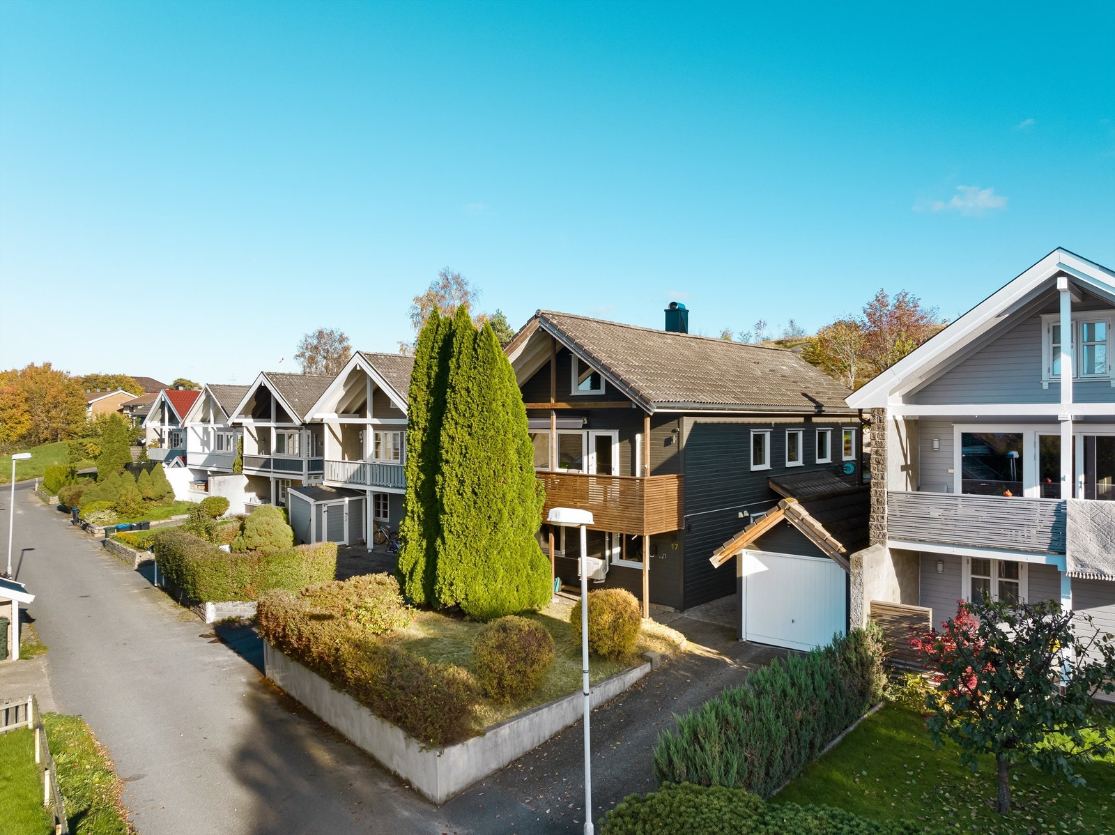 I Steinrøysa råder en tilbaketrukken atmosfære. Her er det ingen gjennomgangstrafikk. Galleribilde