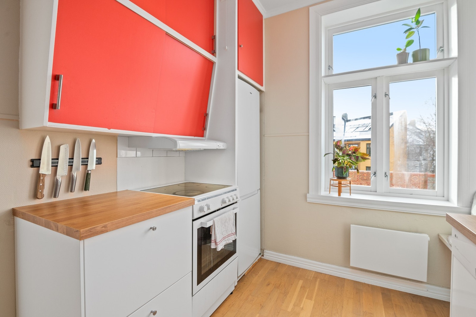 Kjøkkenet ligger adskilt fra stuen og er på 10 kvm. Galleribilde