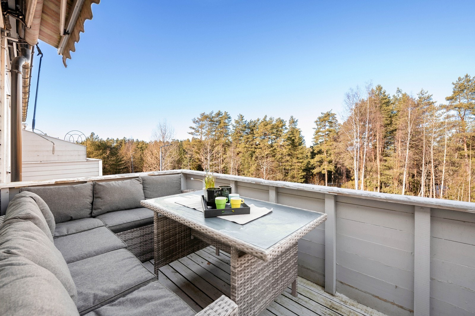 Terrasse på ca 8 kvm vendt mot nord Galleribilde