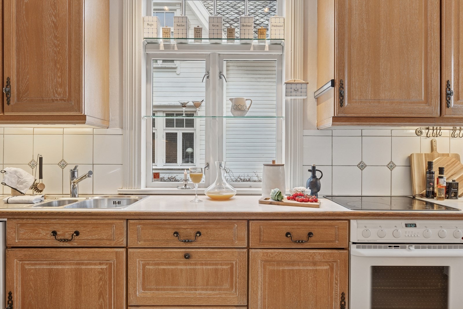 Vedrørende hvitevarer - se pkt. løsøre og tilbehør i salgsoppgaven. Galleribilde