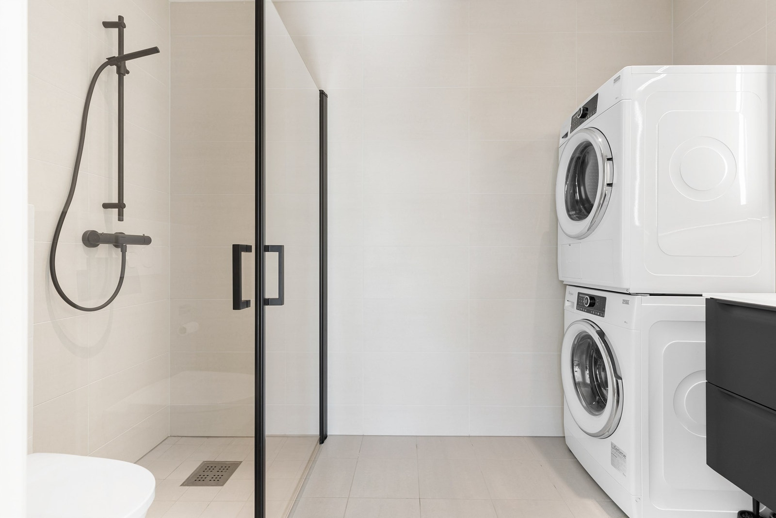 Boligens femte soverom er i underetasjen. Galleribilde