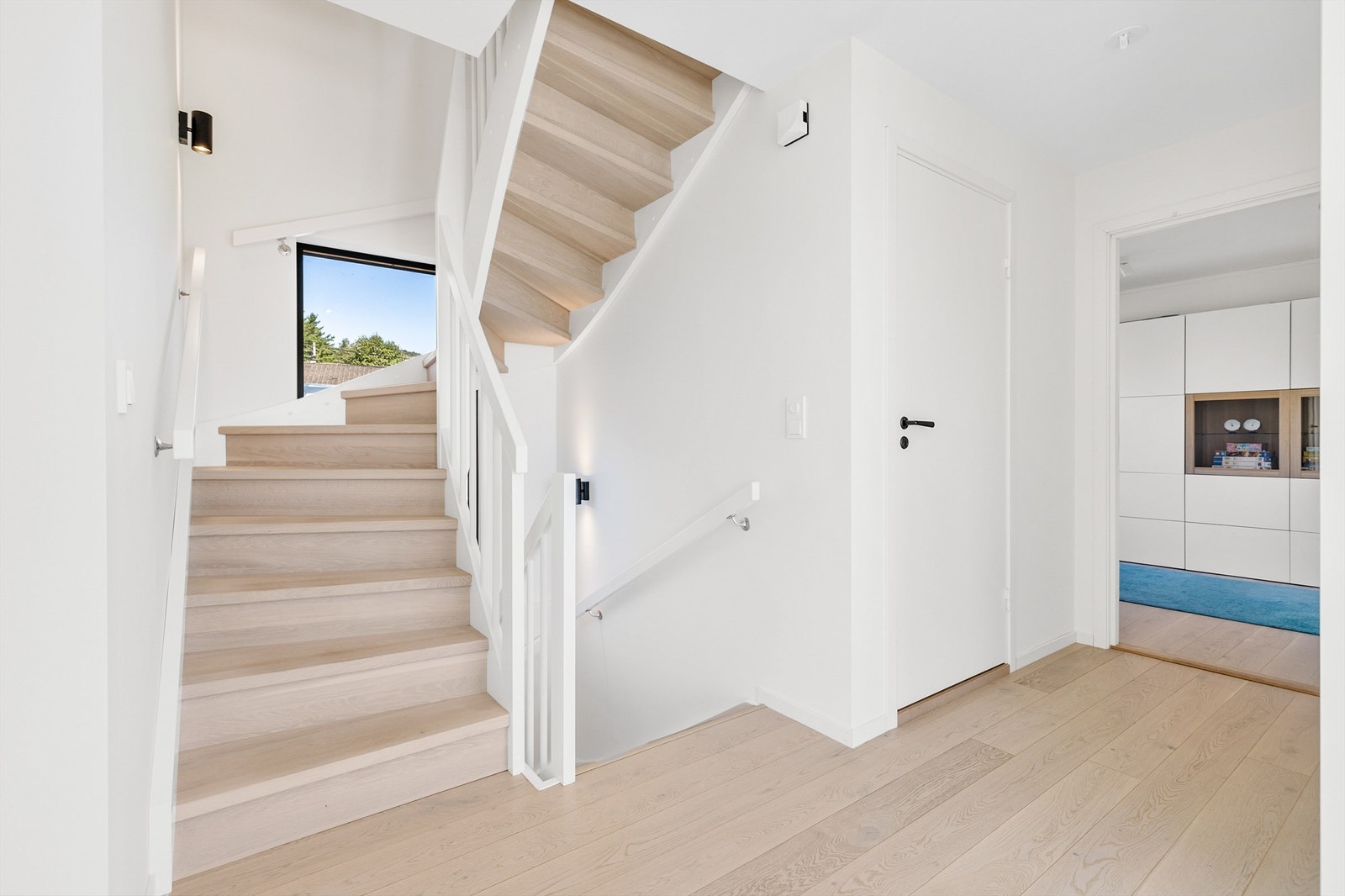 Trappeoppgang i 1. etasje. Galleribilde