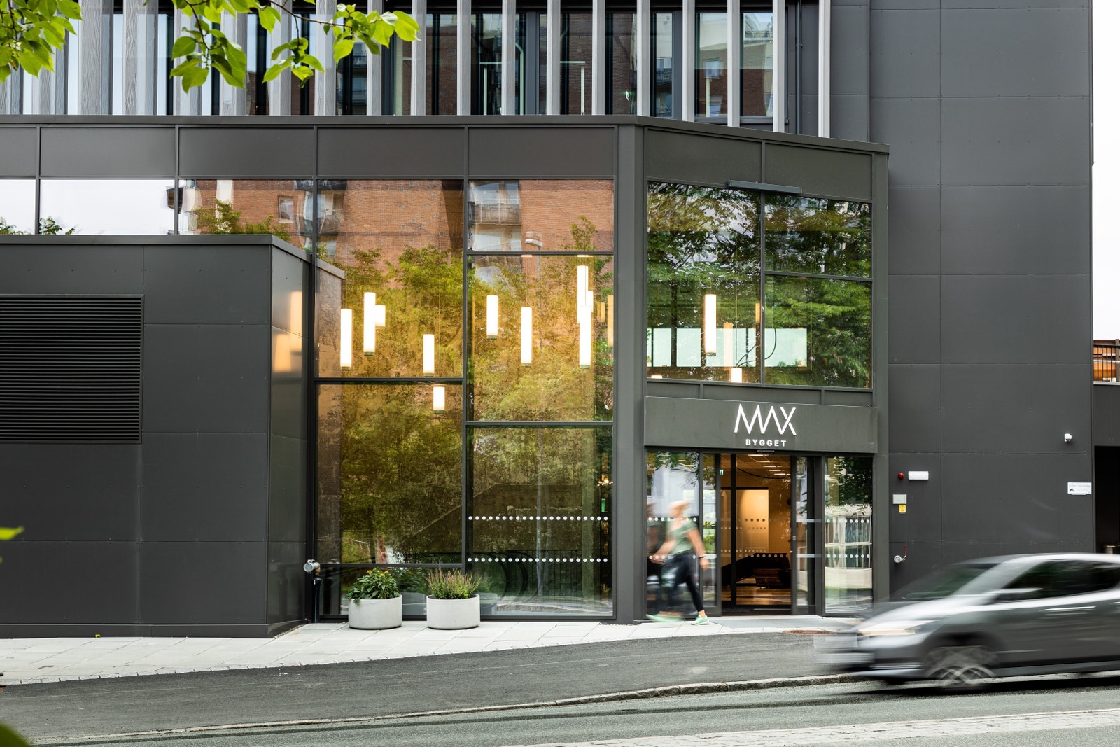 Inngang nærsenter Galleribilde