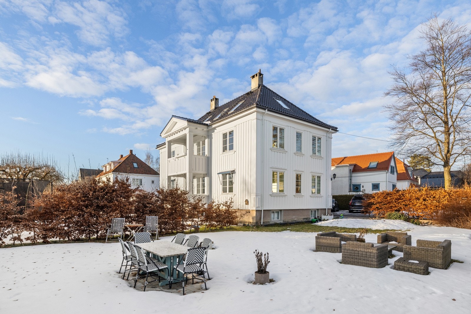 Velkommen til Tuengen alle. En toppleilighet over 2 plan i en klassisk villa. Galleribilde