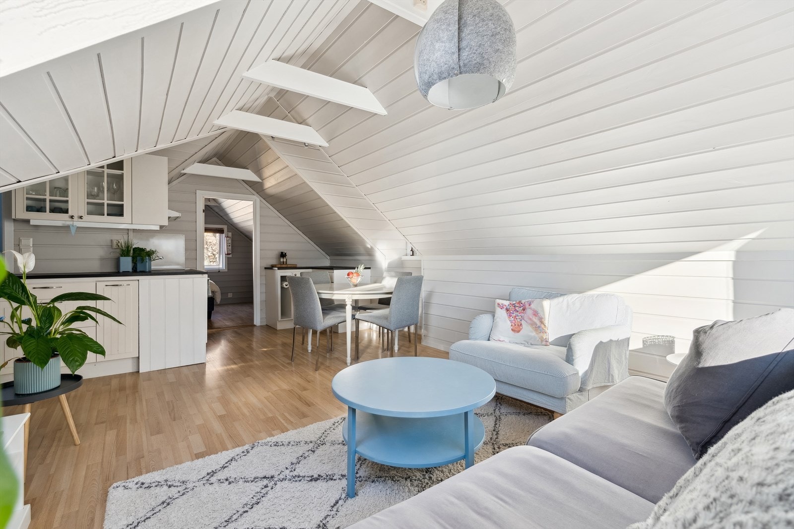 Leiligheten ble malt av firma i 2023. Det skal også byttes tre vinduer, kostnad tas av selger. Galleribilde