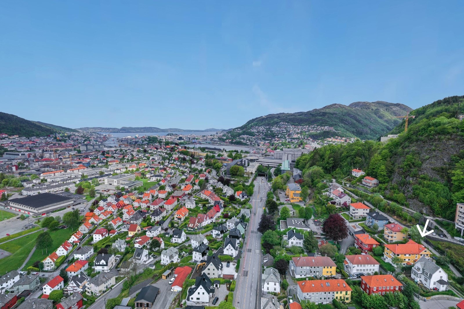 Leiligheten ligger med gangavstand til Haukeland, Haraldsplass og Odontologen Galleribilde