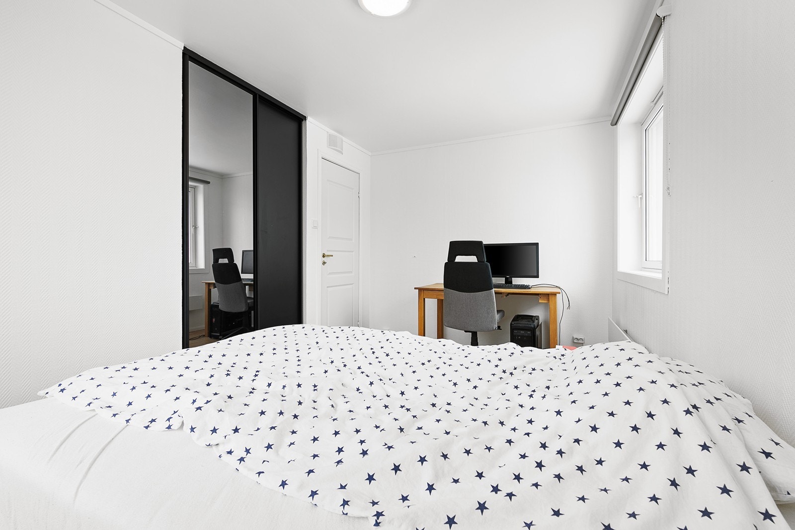 Skyvedørsgarderobe også her Galleribilde