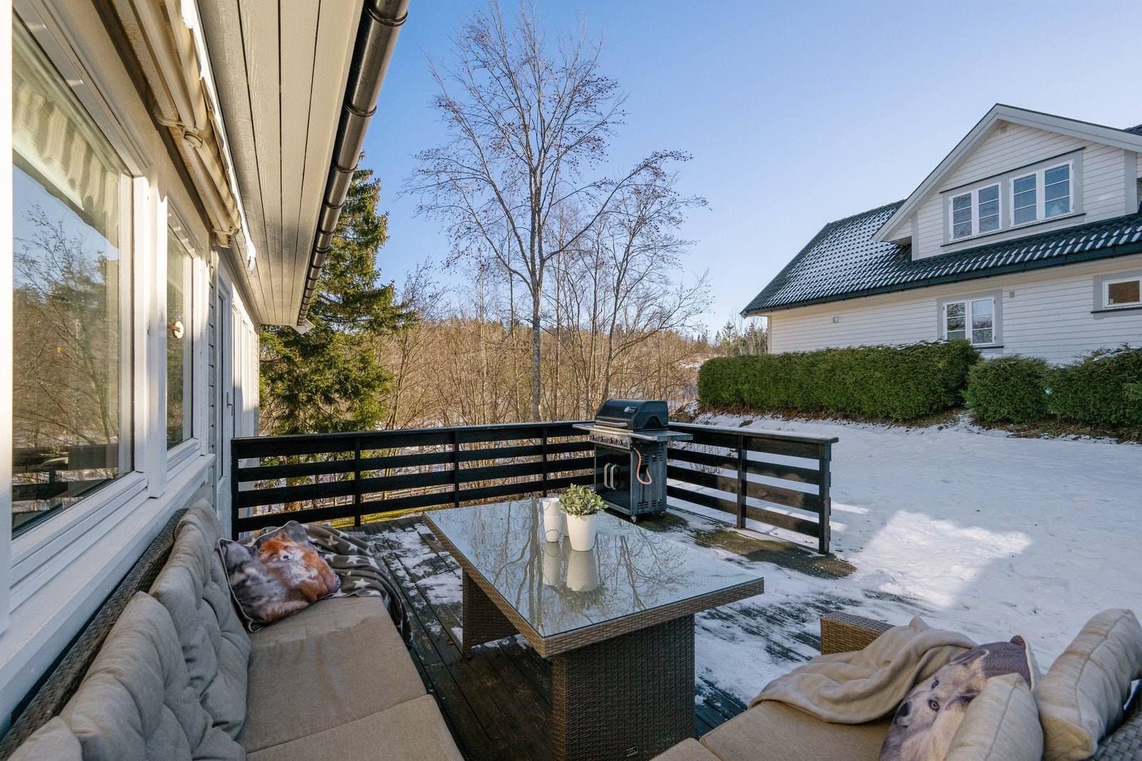 Uteplass Galleribilde