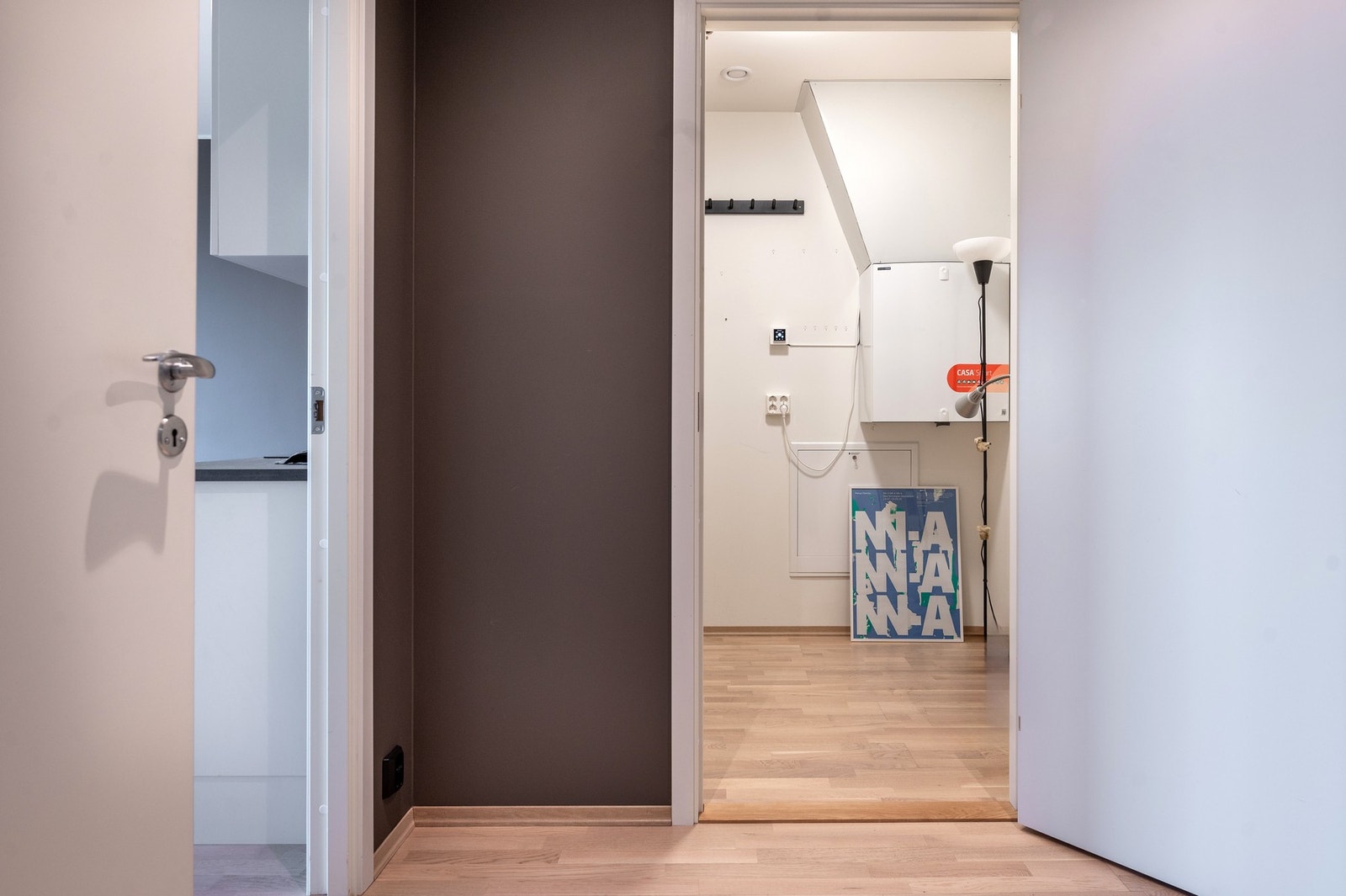 Leilighetens bod / tekniske rom er tilknyttet entrèen. Dette gir gode muligheter for ekstra garderobeplass. Galleribilde