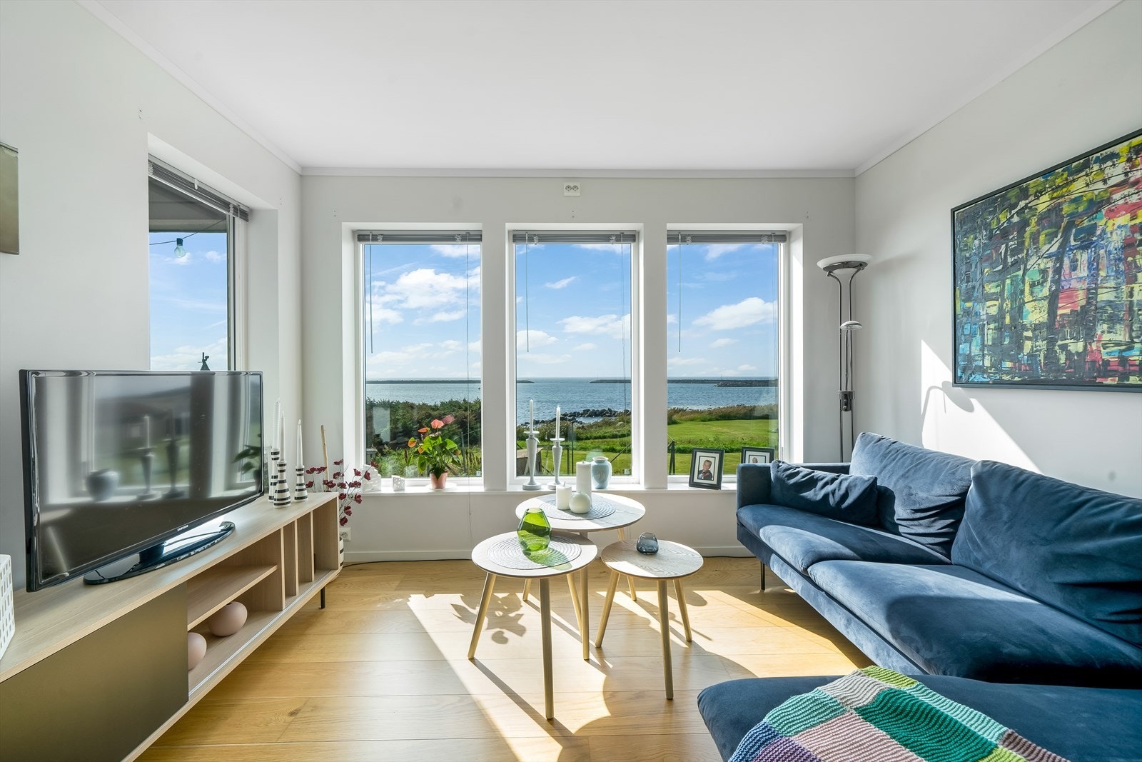 Den flotte utsikten mot havet kan nytes fra flere hold. Galleribilde