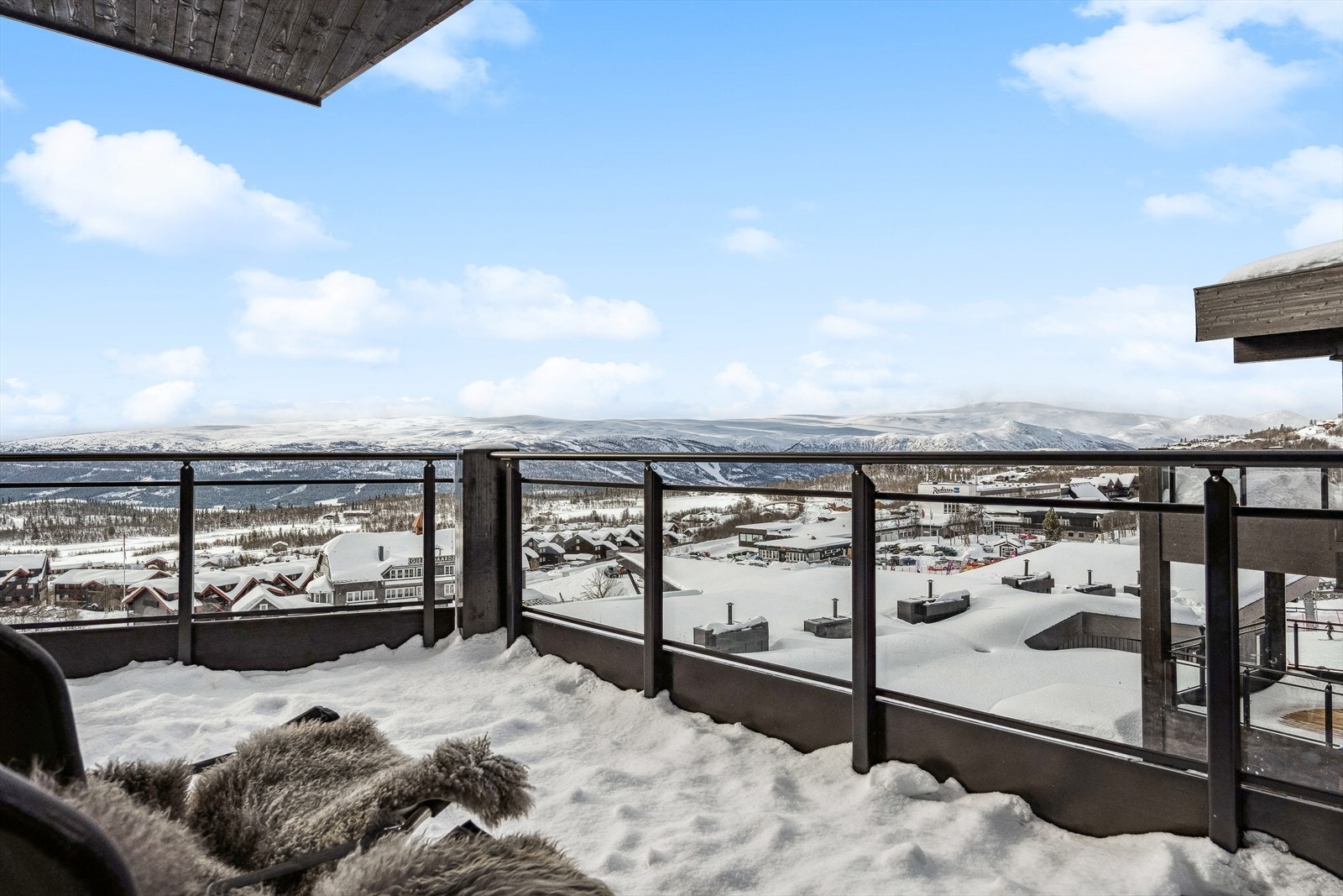 Nydelig sol-/avslapningsplass etter en lang dag i løypene. Galleribilde