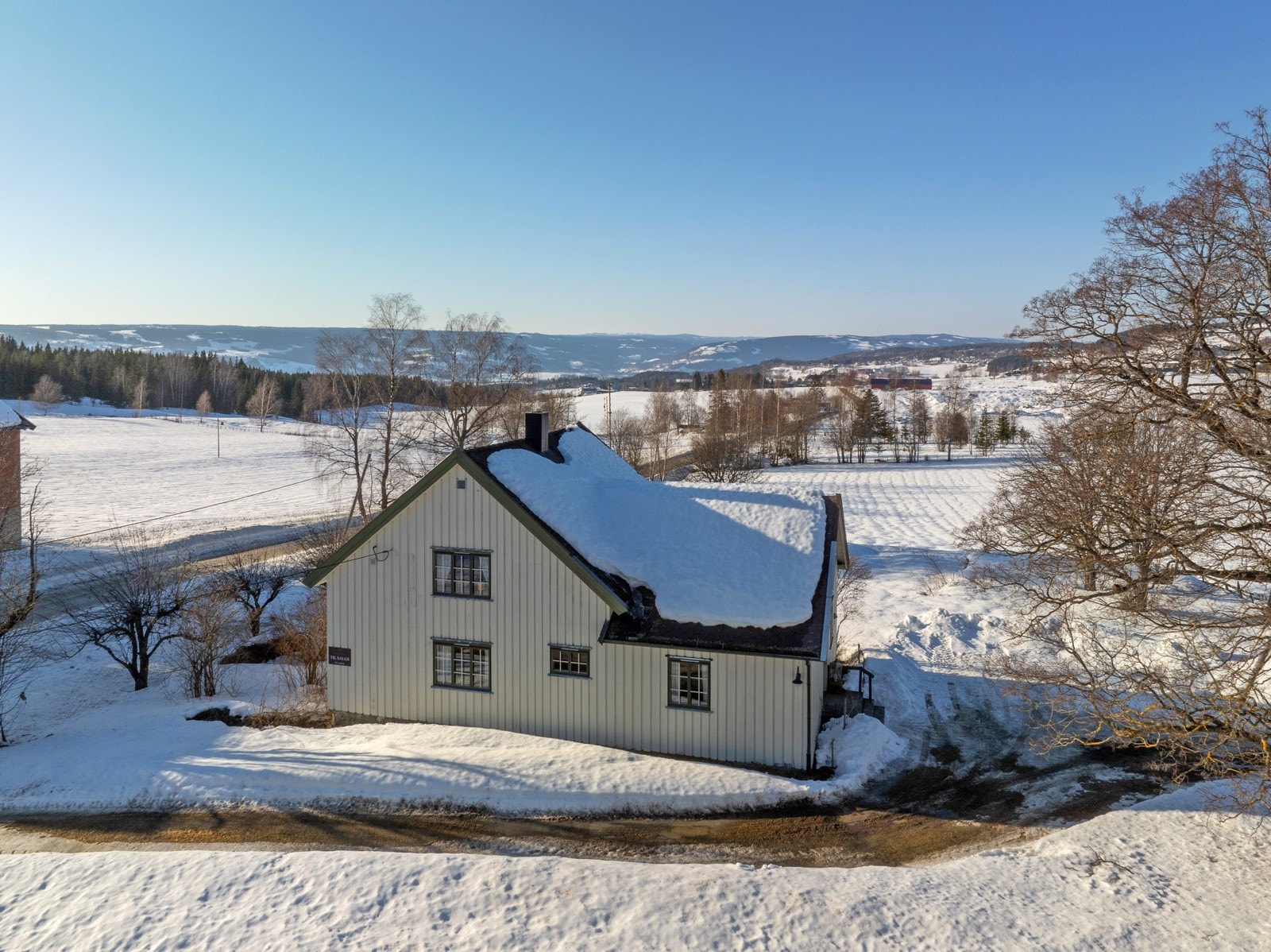 Fredfull og flott plass Galleribilde
