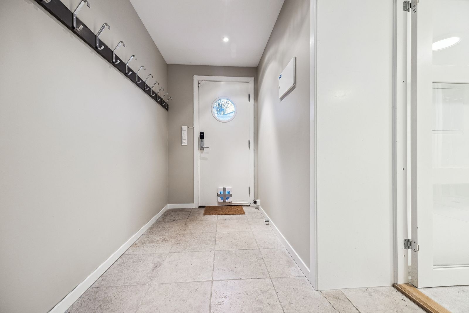 Entré med varmekabler i gulv Galleribilde