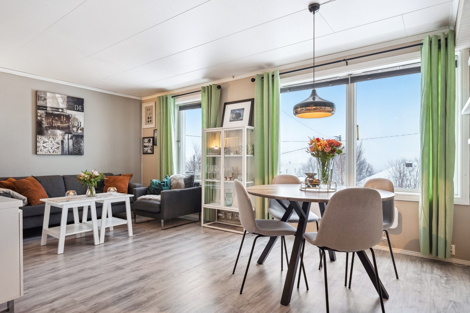 Stue og spisestue Galleribilde