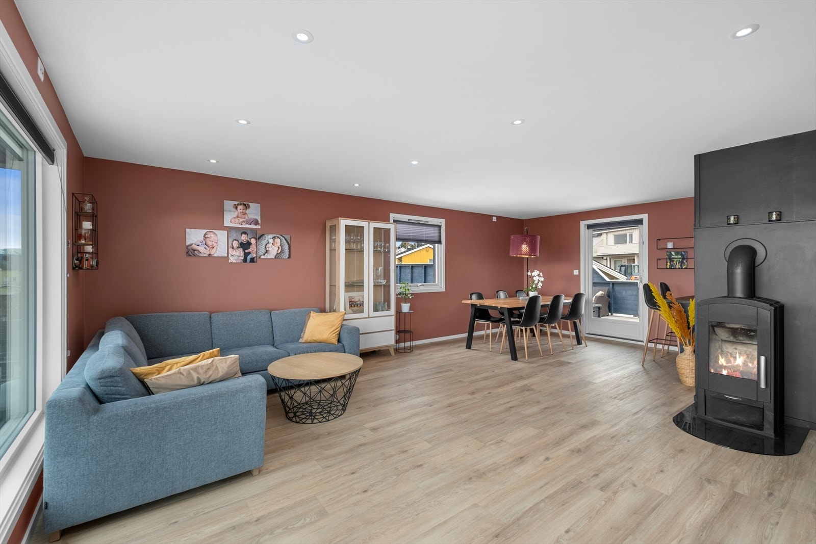 Din lokale eiendomsmegler Fredrik Rindahl har gleden av å presentere denne flotte eiendommen i Teistholmveien 61B Galleribilde