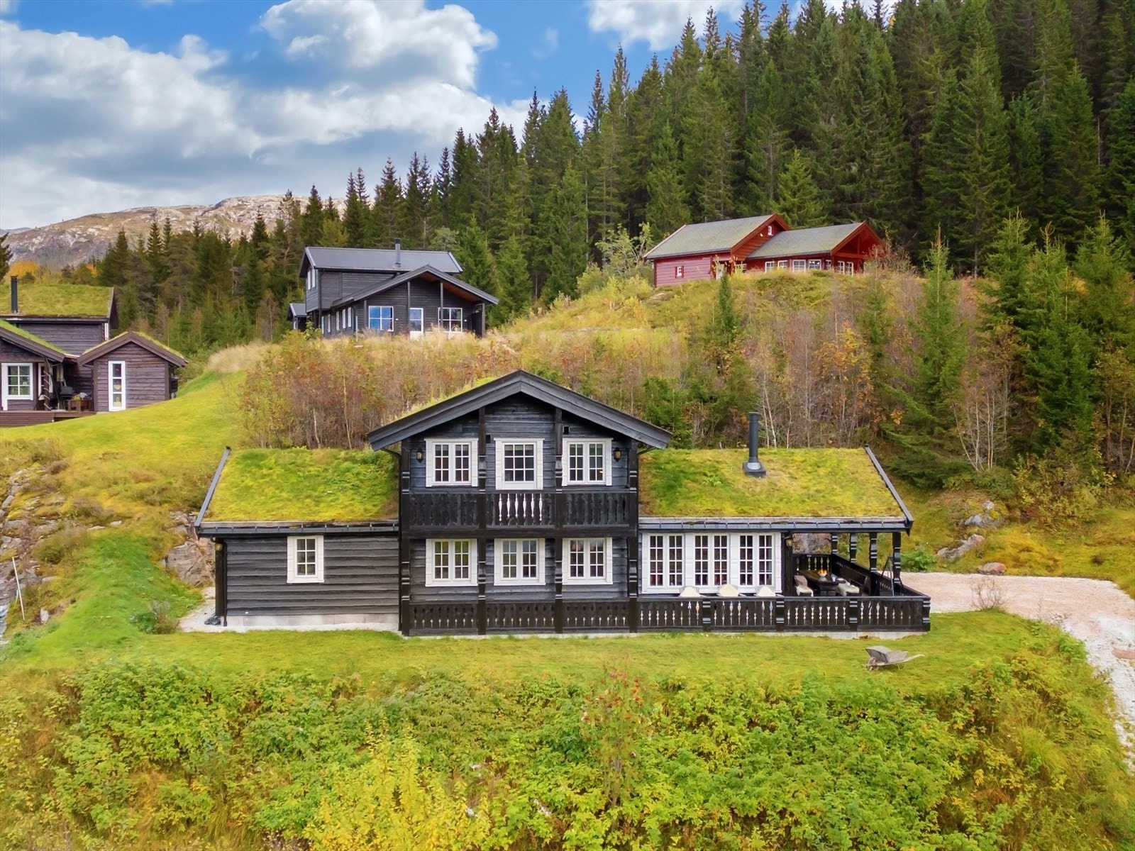Plasseringen er ideell for de som elsker å omgi seg med naturen Galleribilde