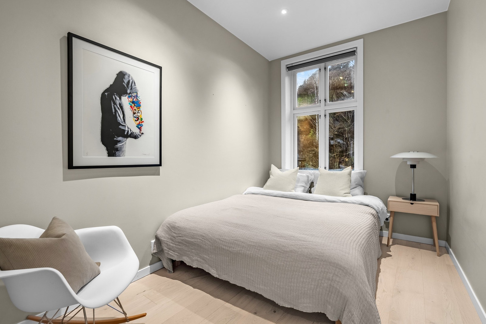 Den andre soverommet er også av god størrelse. Du har god plass for både dobbeltseng og garderobe. Galleribilde