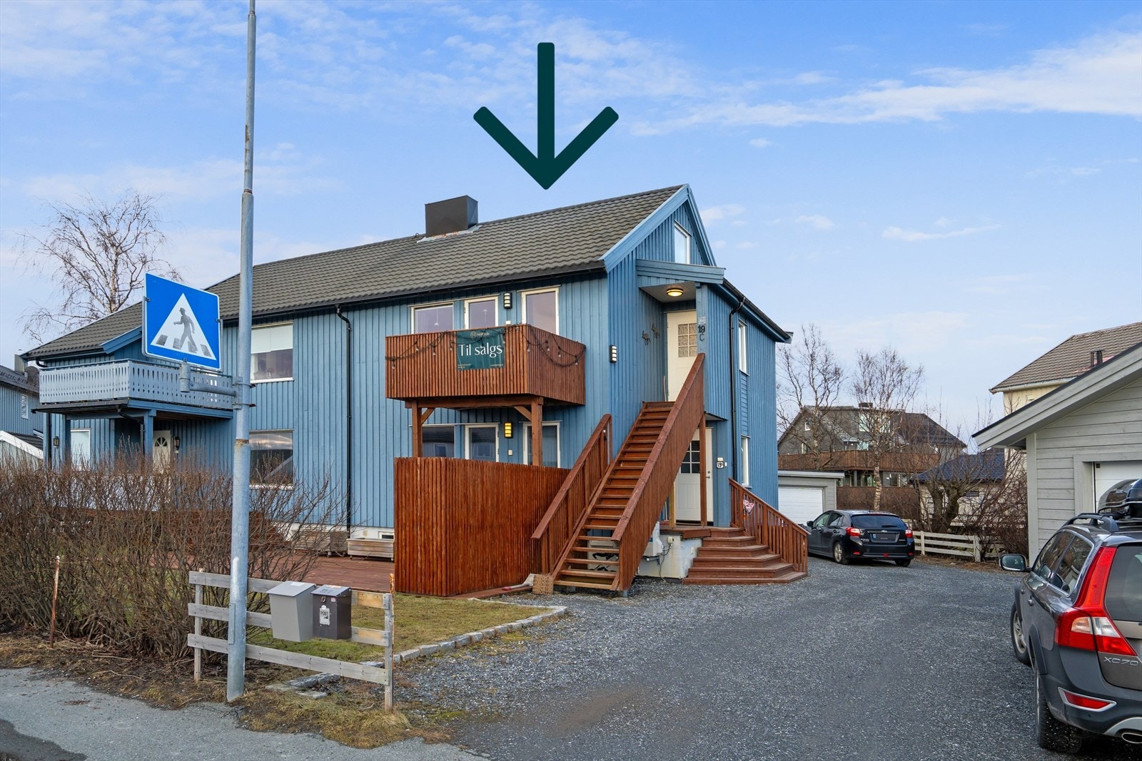 Velkommen til Haakon VII gate 19C i Vestbyen. En flott 3-roms selveier med plassering i 2.etg + loft. Galleribilde