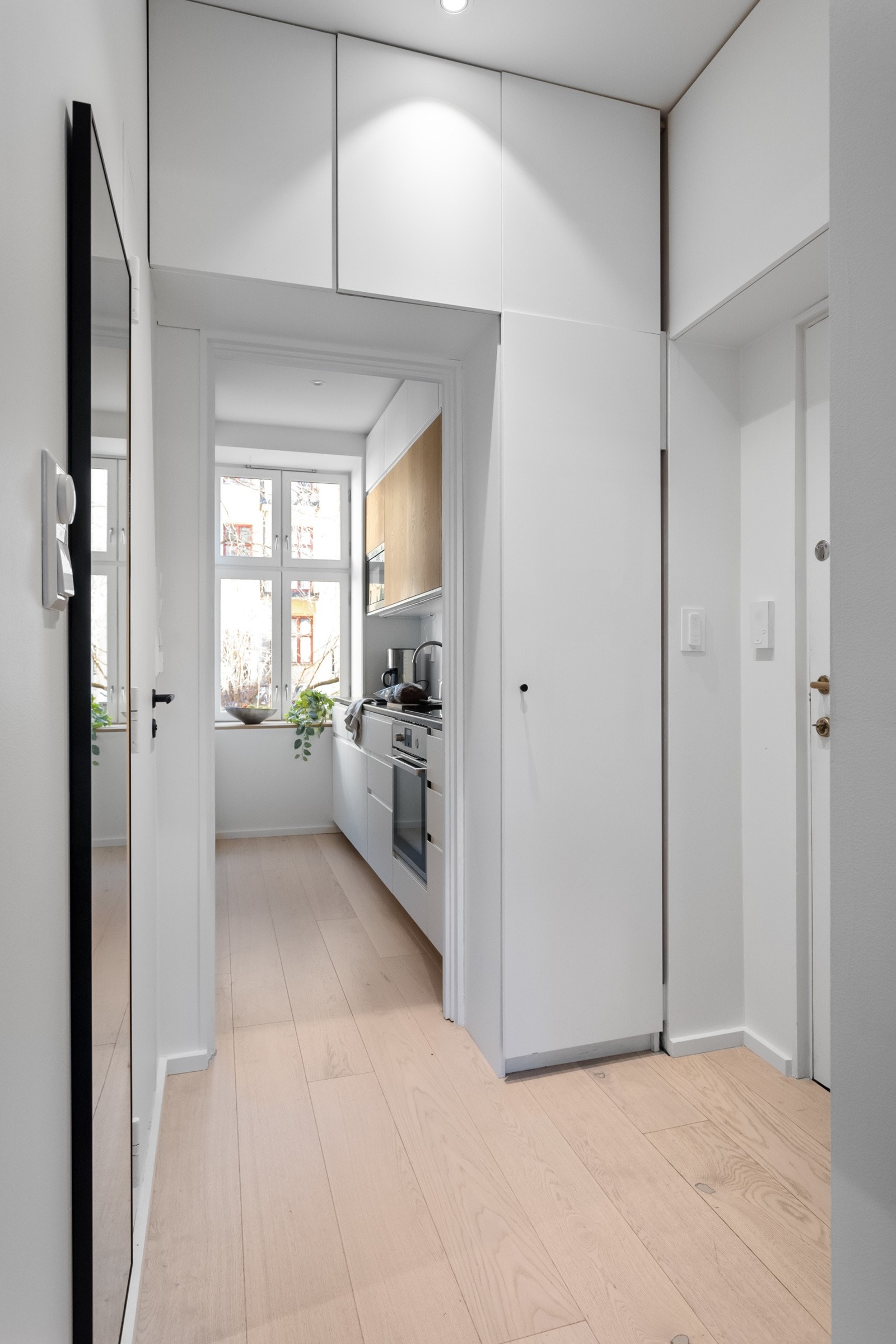 Leiligheter har gode oppbevaringsmuligheter og to boder som medfølger Galleribilde