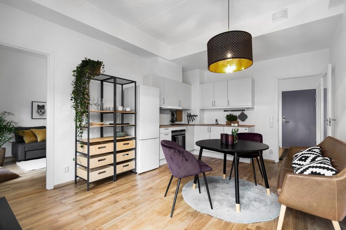 Stue med åpen kjøkkenløsning Galleribilde