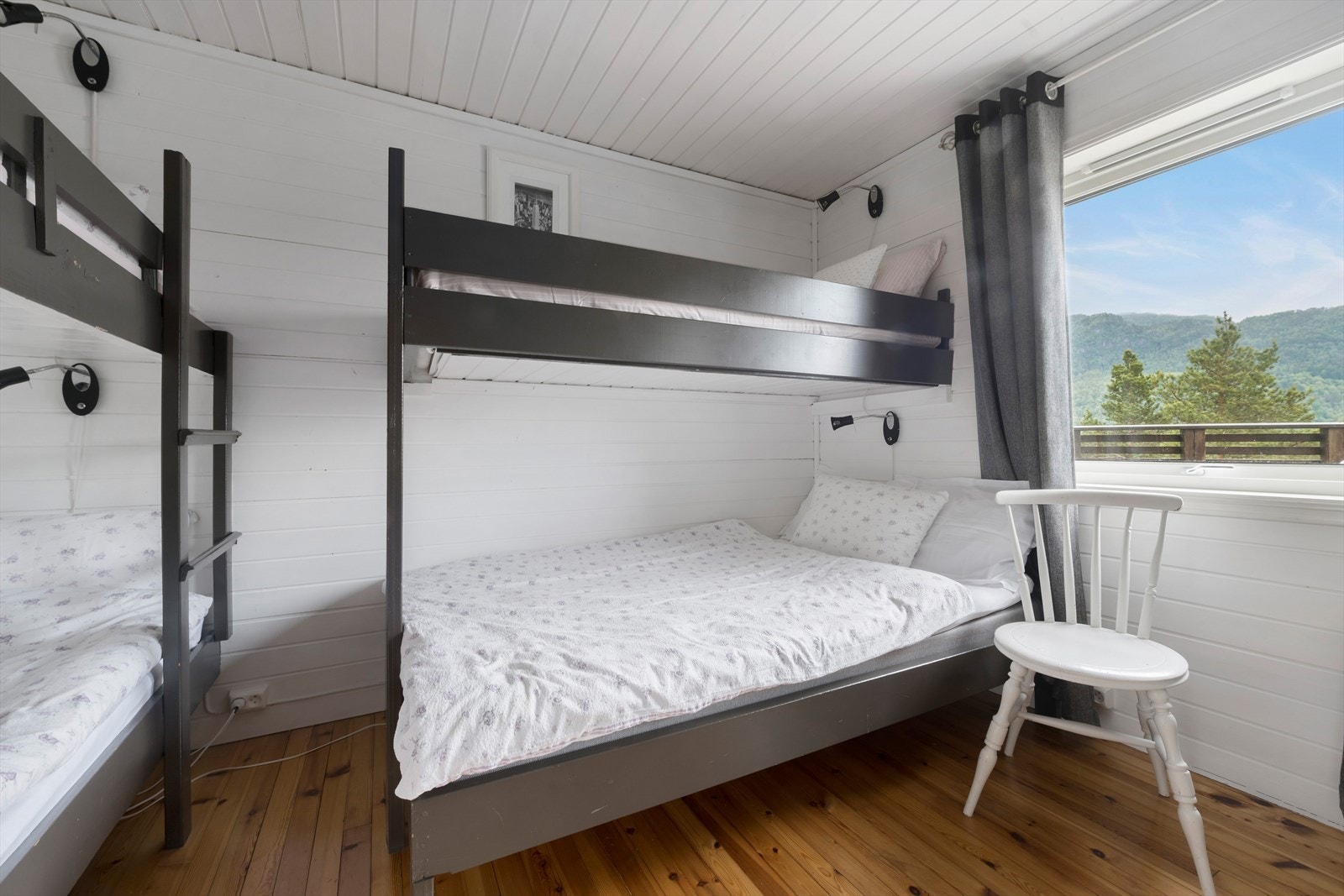 Soverom 1 med to køyesenger (5 sengeplasser) Galleribilde