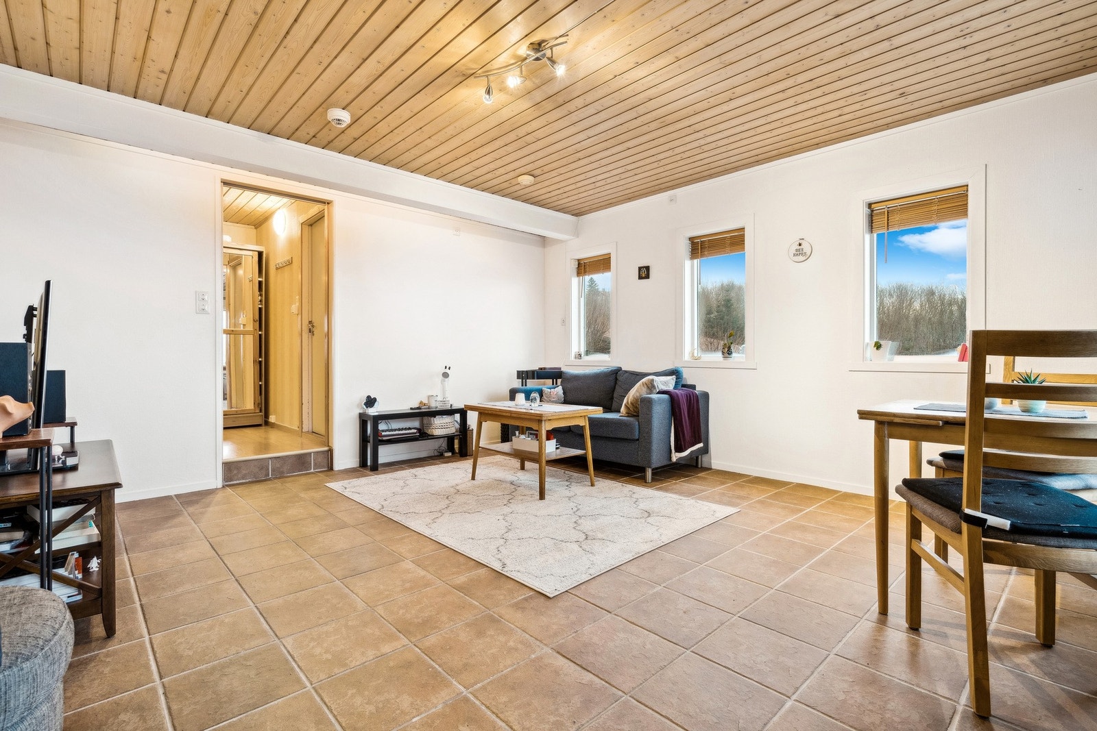 Underetasje. Galleribilde