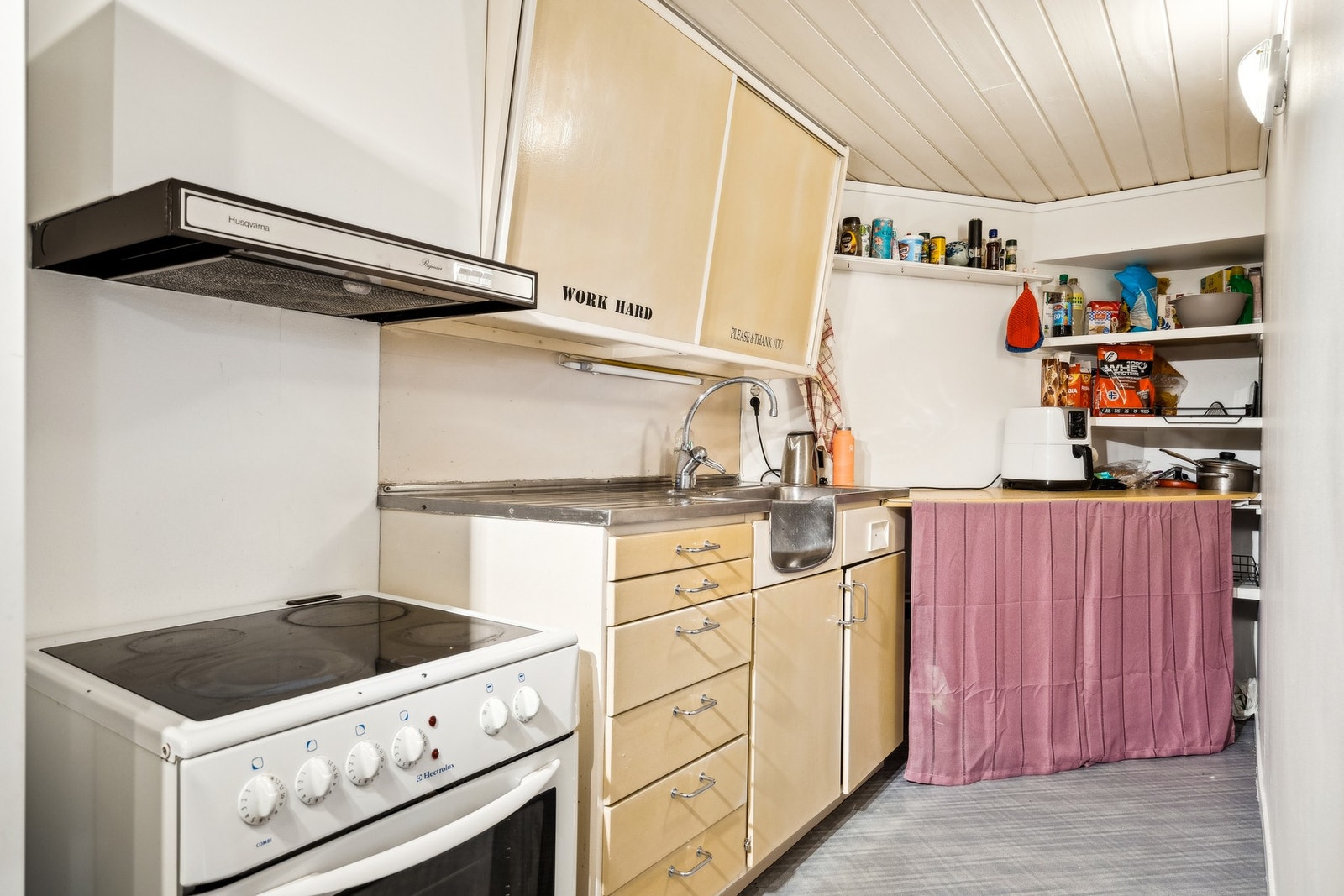 Kjøkken underetasje. Galleribilde