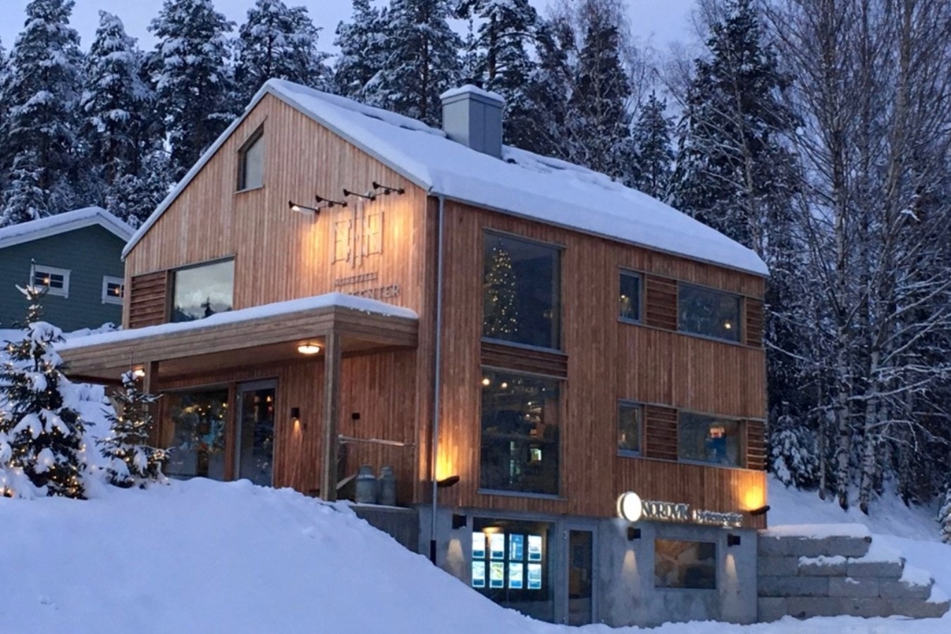 Det er et rikt utvalg av butikker på Norefjell Galleribilde