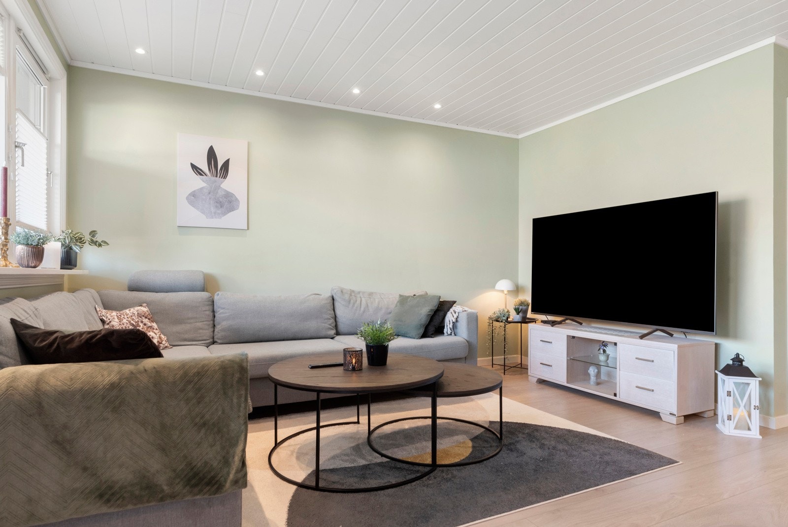 Alle rom foruten badet er nylig pusset opp. Galleribilde