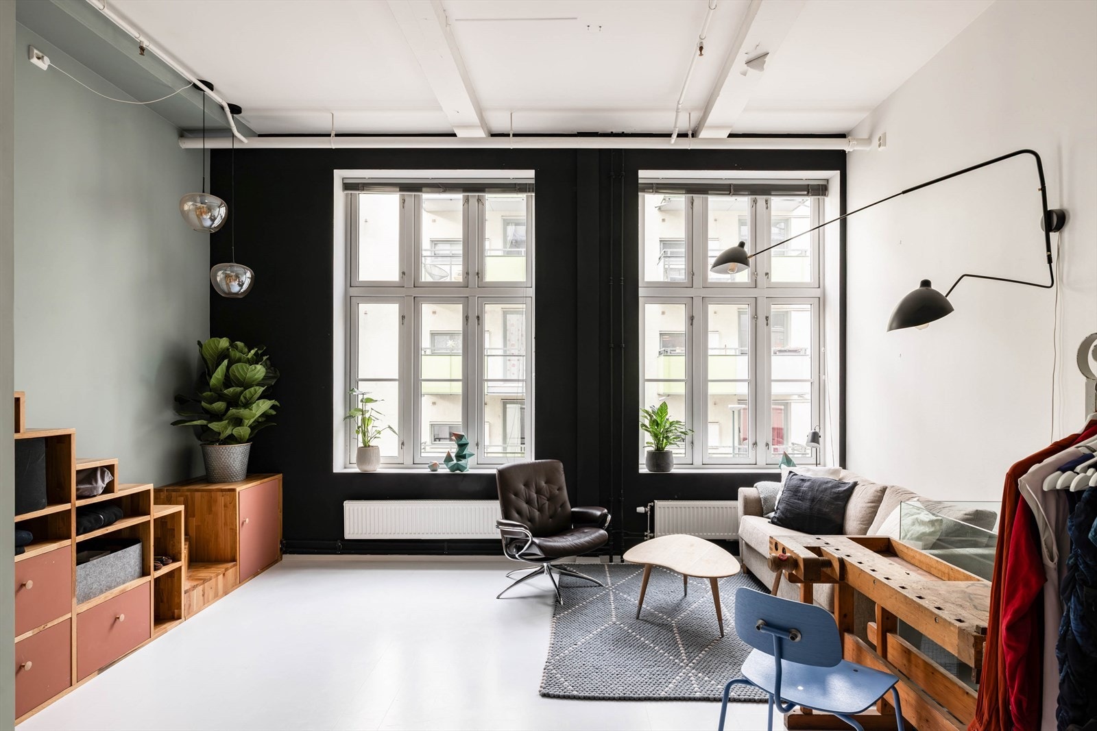 Dette er en unik mulighet til å sikre seg en New York inspirert leilighet med generøs takhøyde og en praktisk planløsning over 2.etasjer. Galleribilde