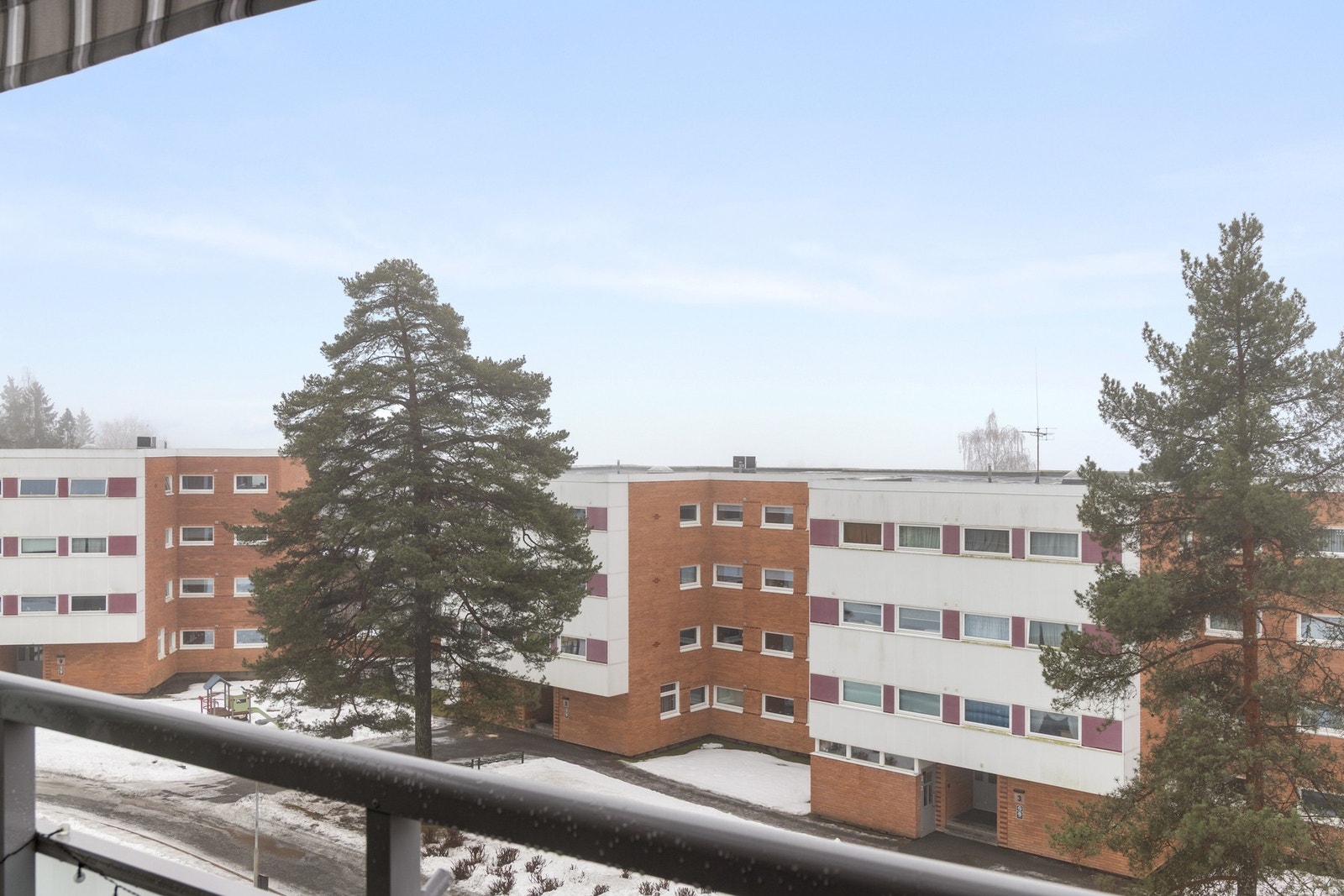 Utsyn fra balkong Galleribilde