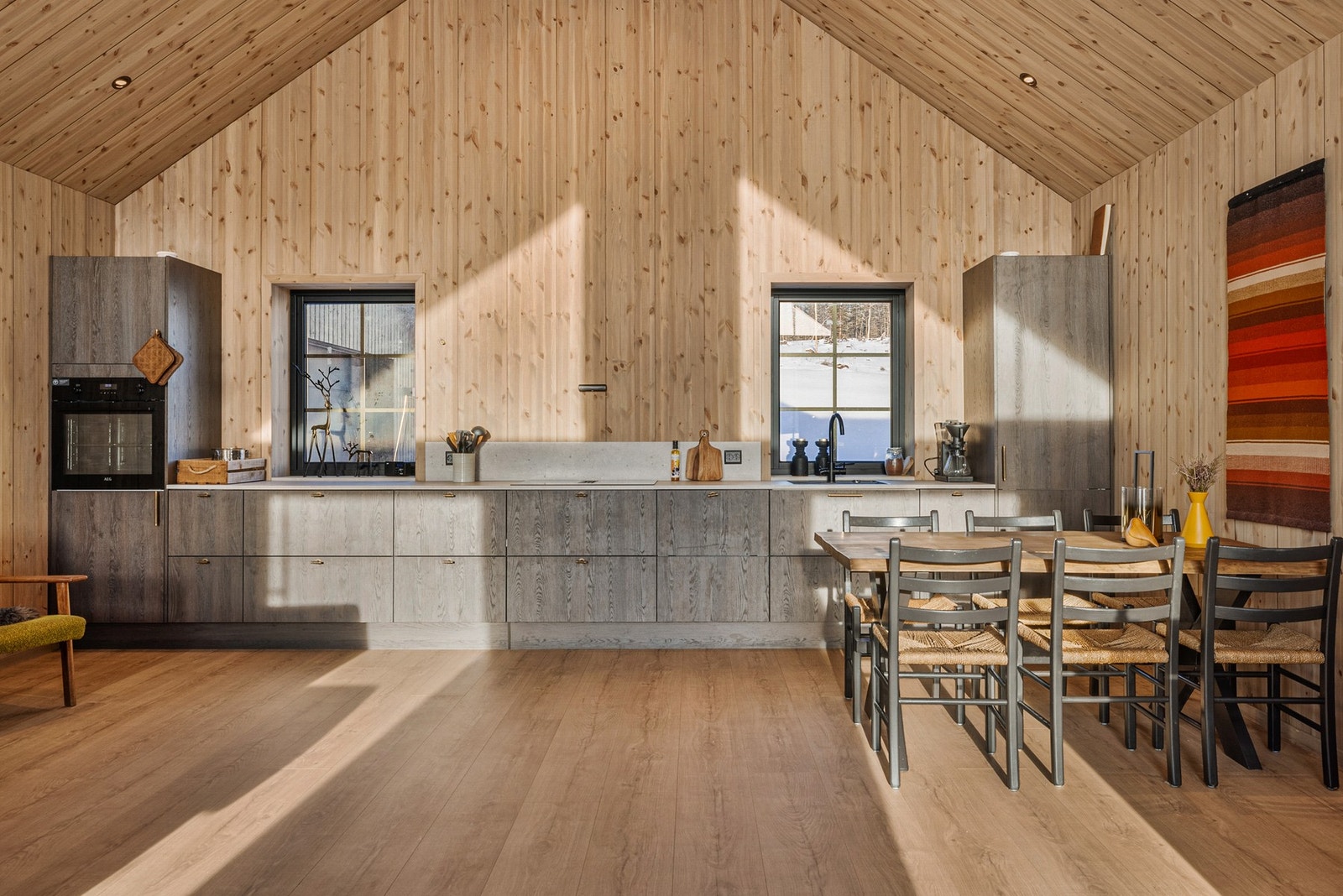 Kjøkkenet er hjertet i hytta! Optimalt for både matlaging og en sosial sone Galleribilde