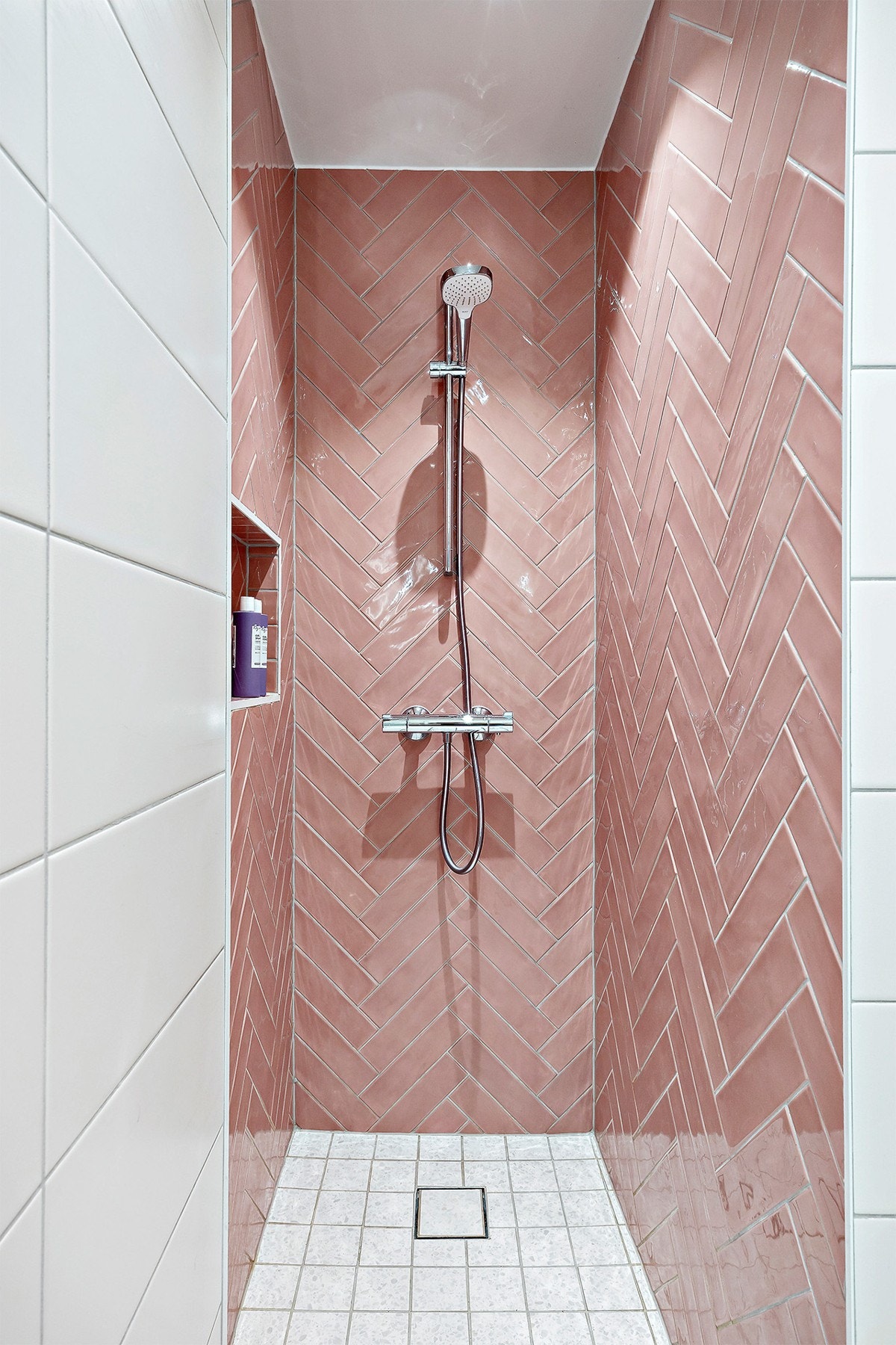 Dusj med nisje i vegg Galleribilde