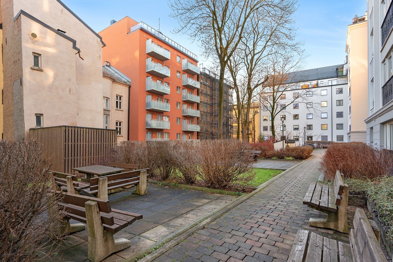 Flott felles bakgård Galleribilde