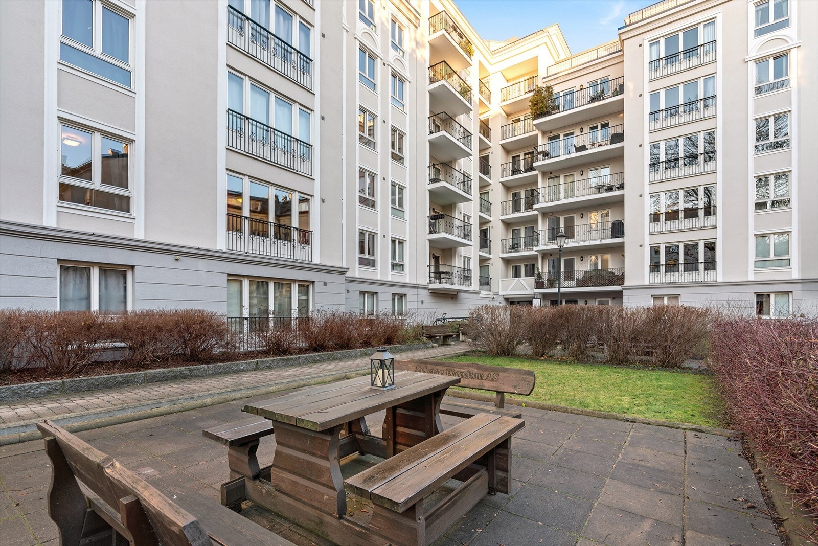 Meget flott bakgård Galleribilde
