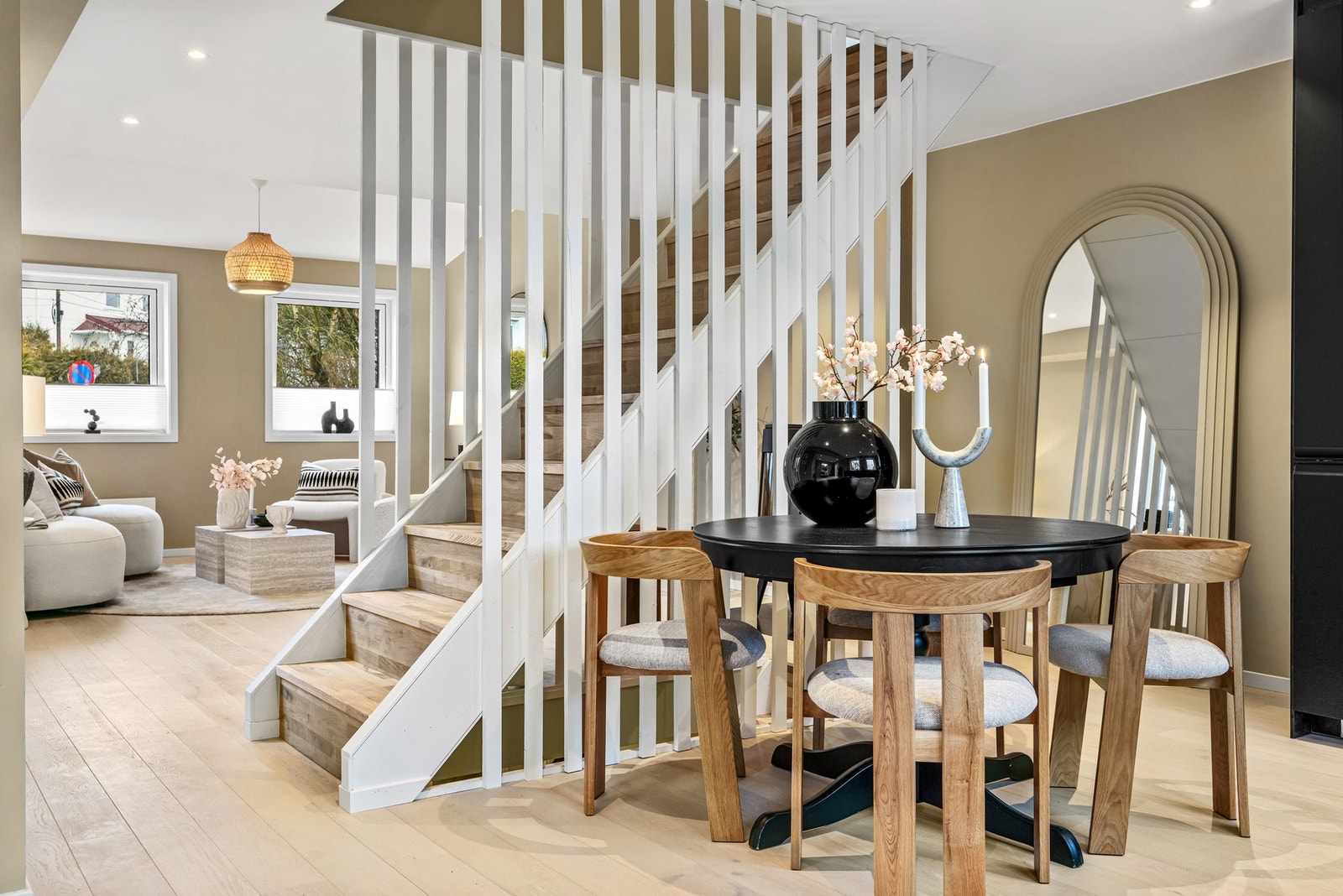 God plass til eget spisebord Galleribilde