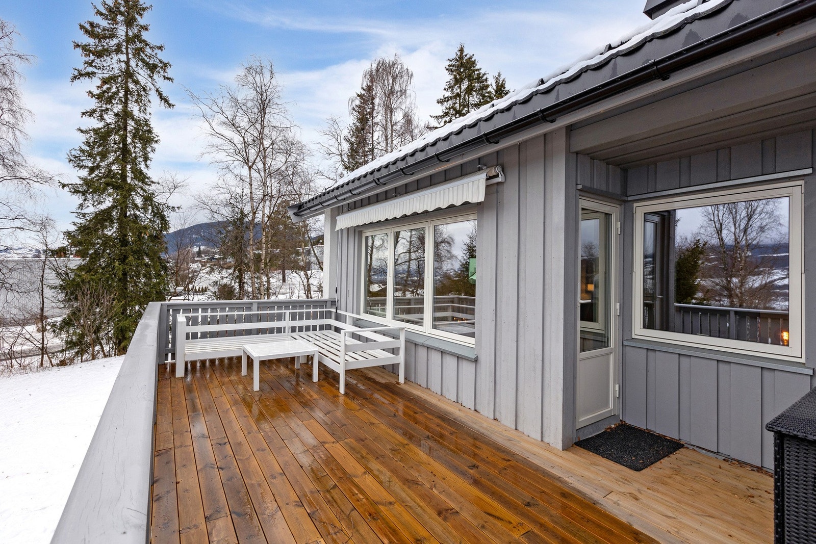 God plass for flere utegrupper. Galleribilde