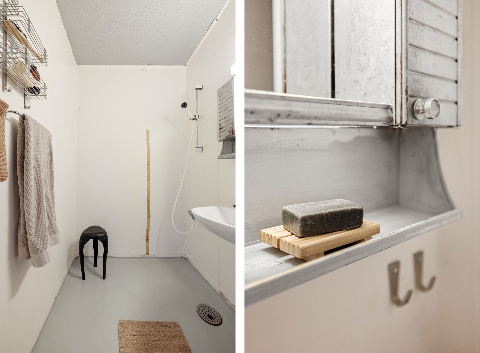 Badet har et areal på 2,2 kvm og har malt betong på gulv, vegger med våtromstapet og himling med malt betong. Galleribilde