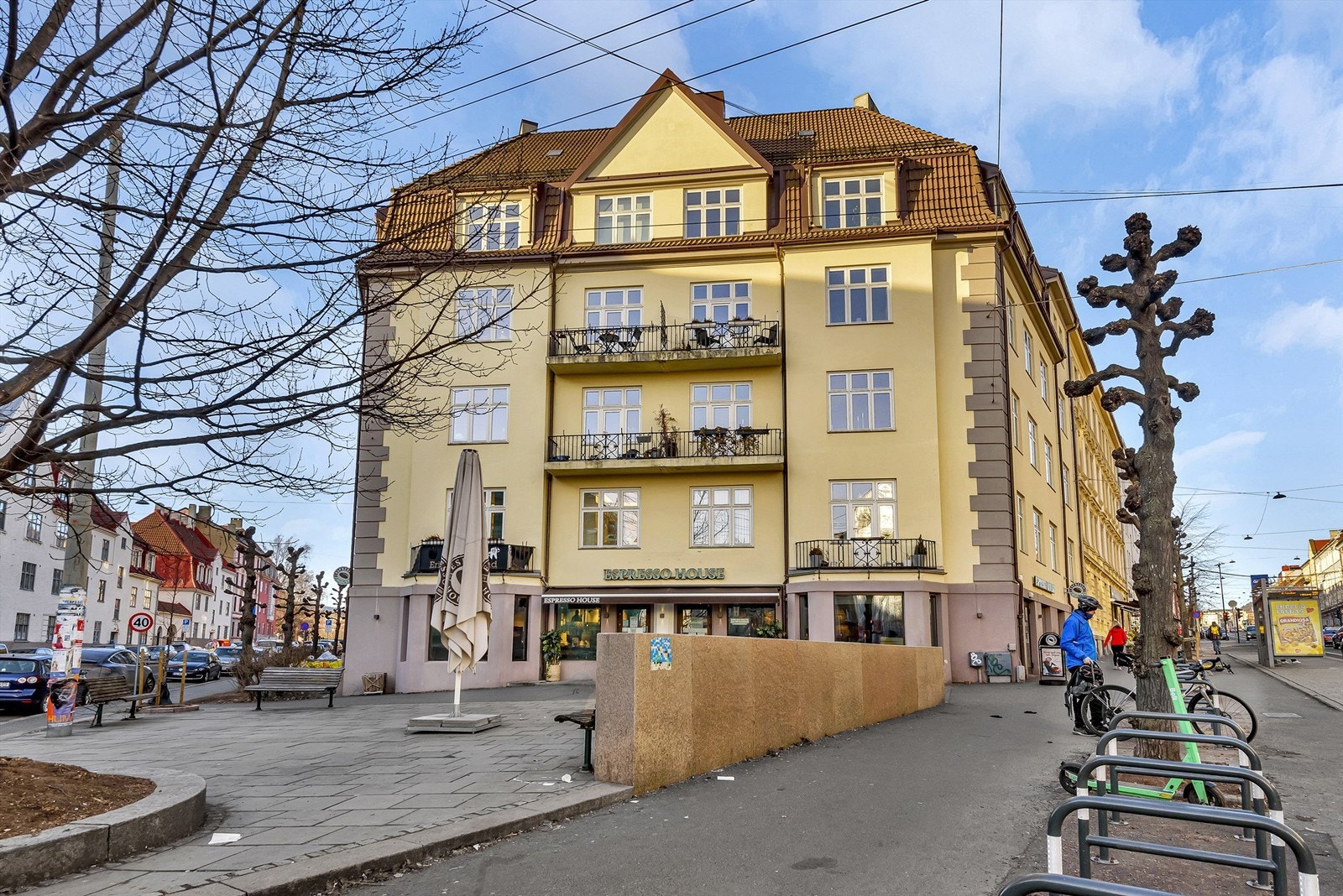 På Torshov finnes de fleste fasiliteter med kort vei til yrende liv og spennende kulturtilbud. Galleribilde