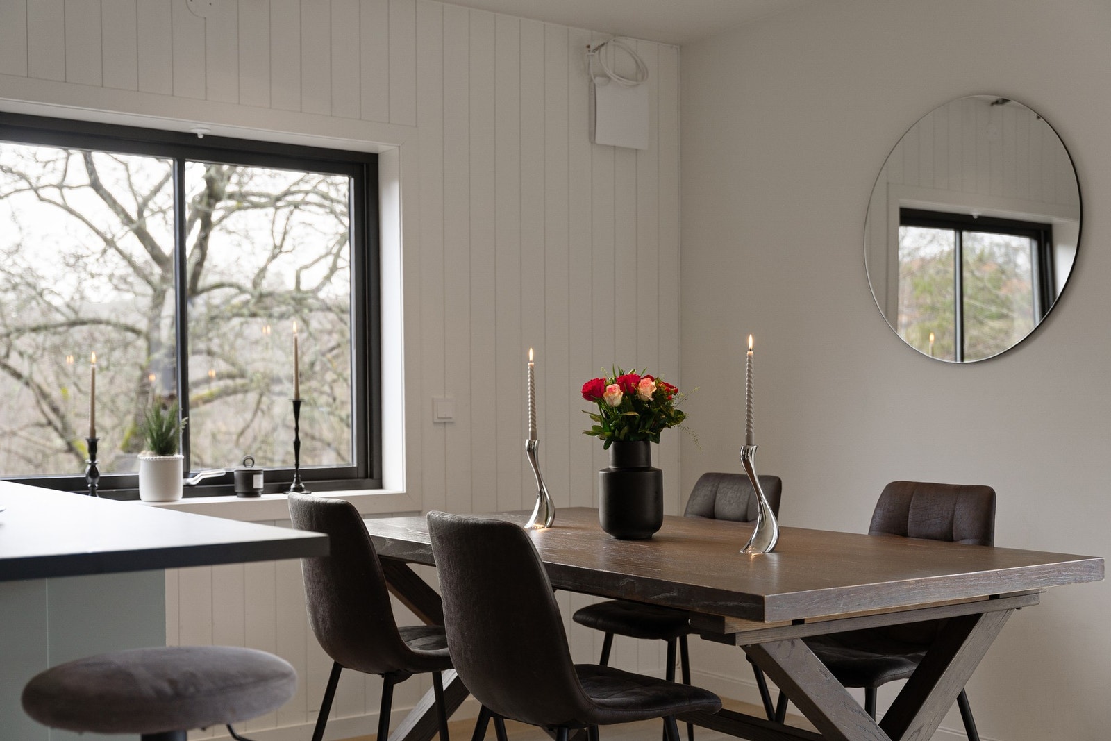 God plass til å dekke langbord. Galleribilde