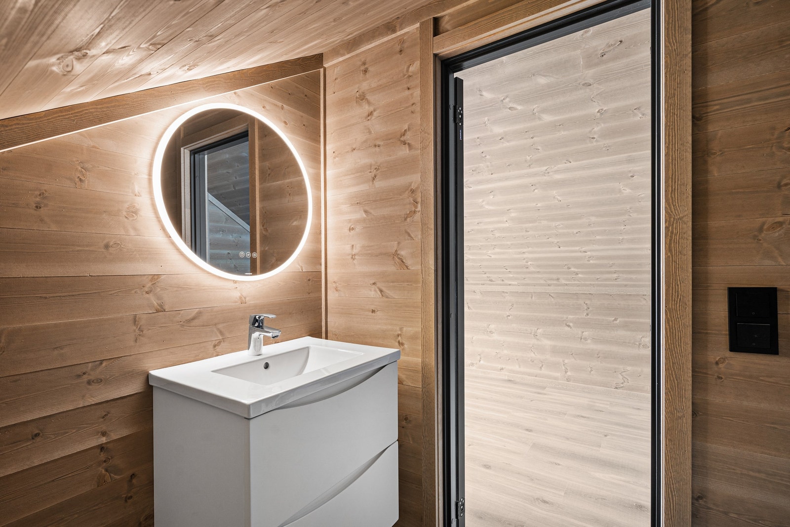 Bad 2.etg med wc og vask Galleribilde