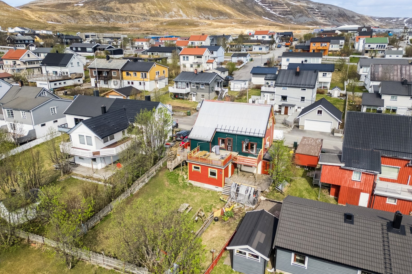 Innholdsrik enebolig med utleie på solrikt beliggenhet. Galleribilde